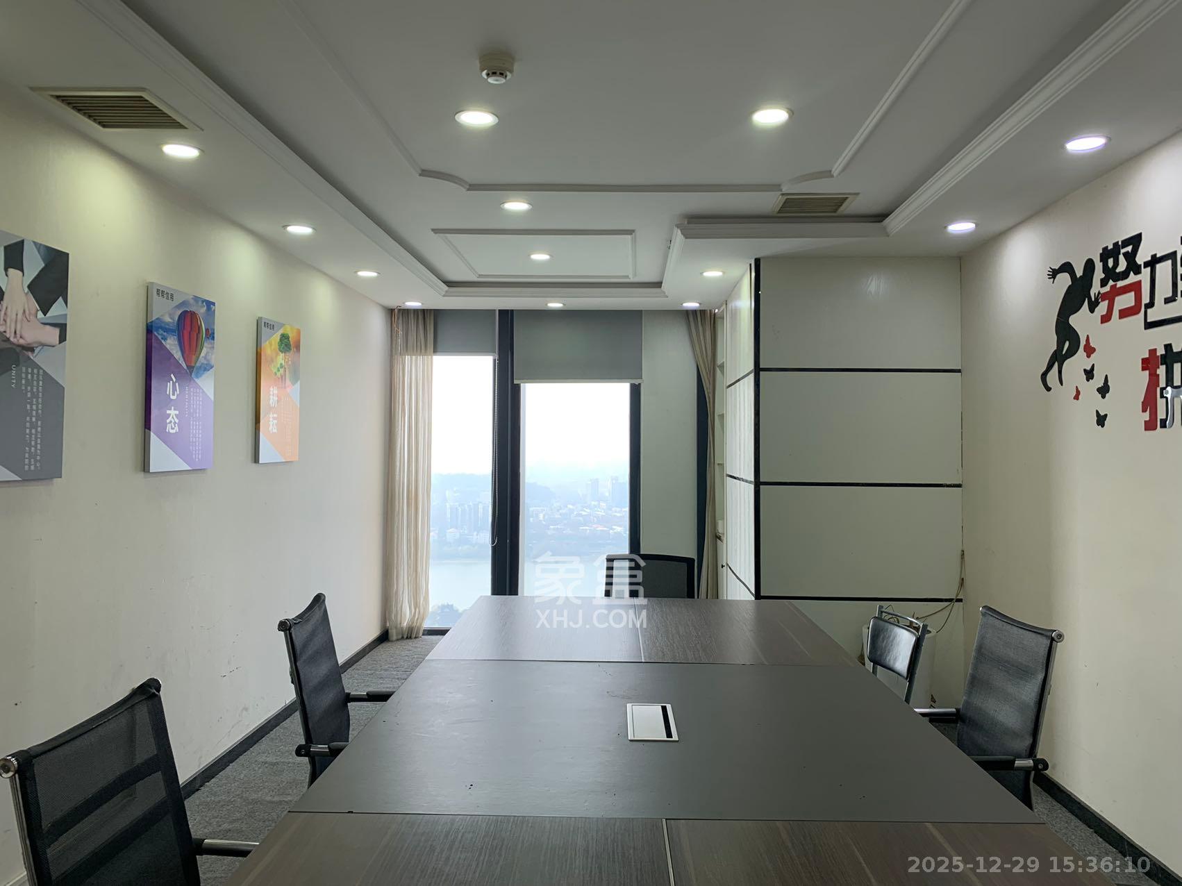 万达广场   220.0㎡      13000.0元/月室内图