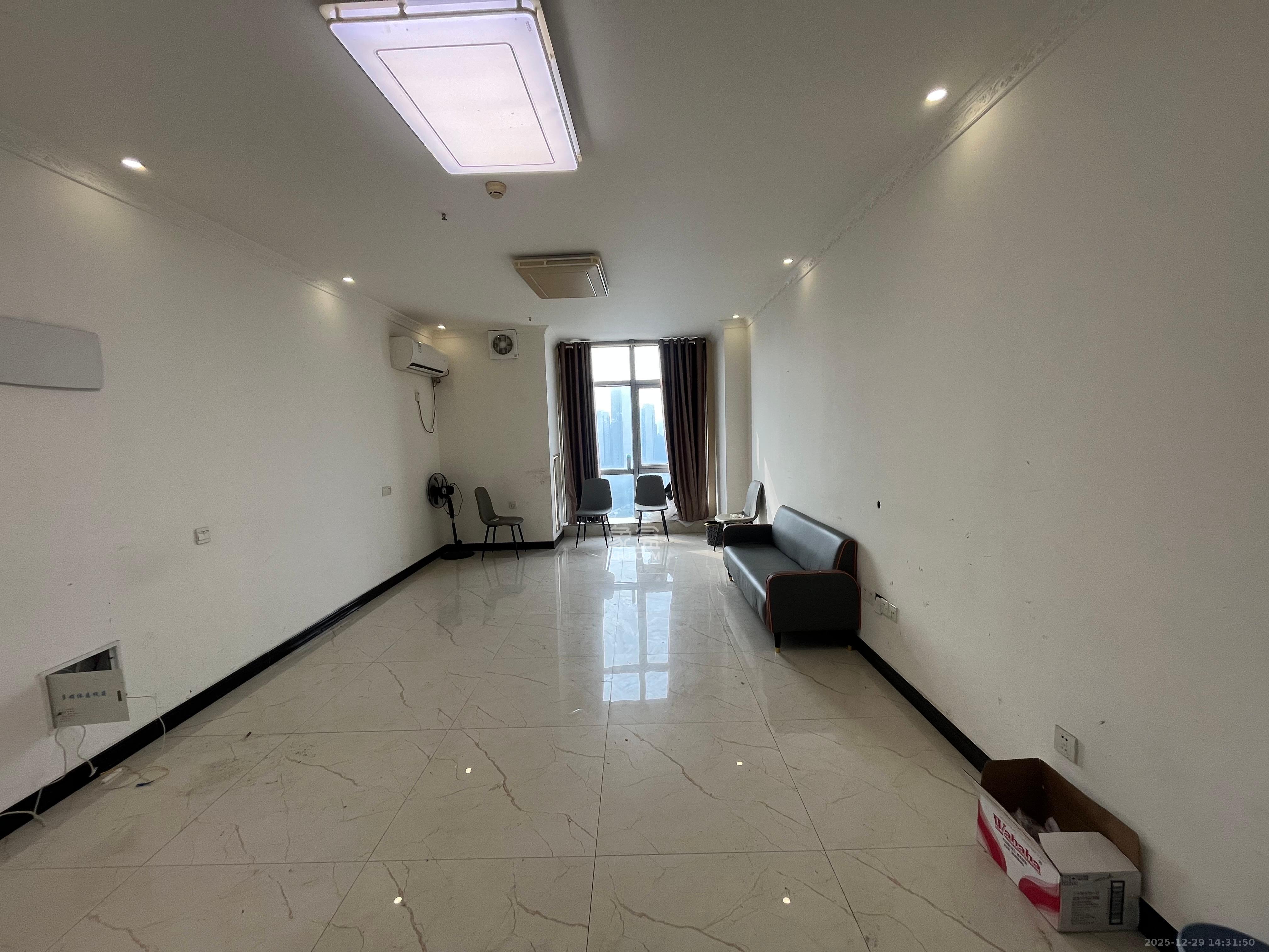 奥克斯缔壹城   47.06㎡      1600.0元/月室内图