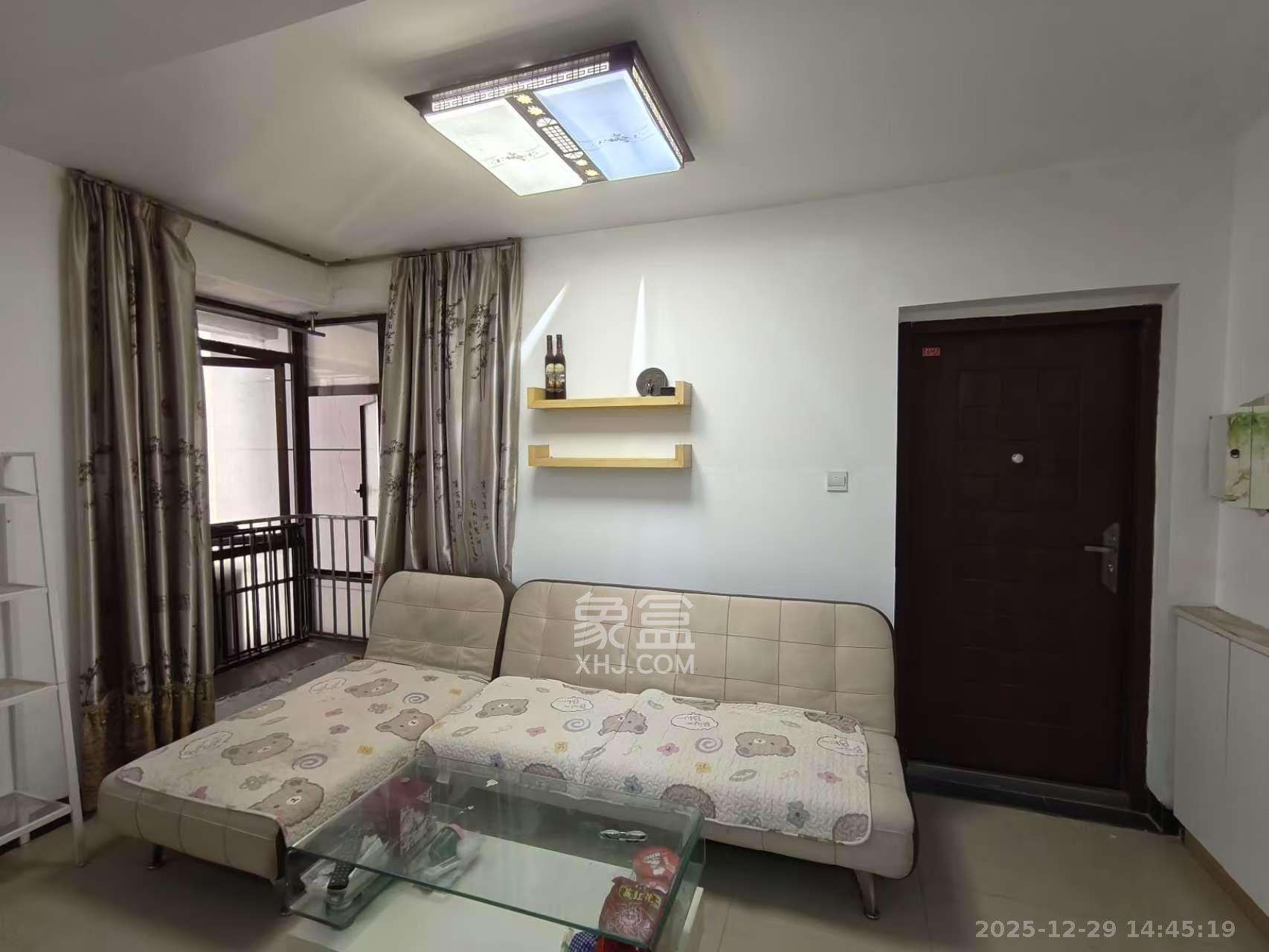 铂宫  1室1厅1卫    2000.0元/月