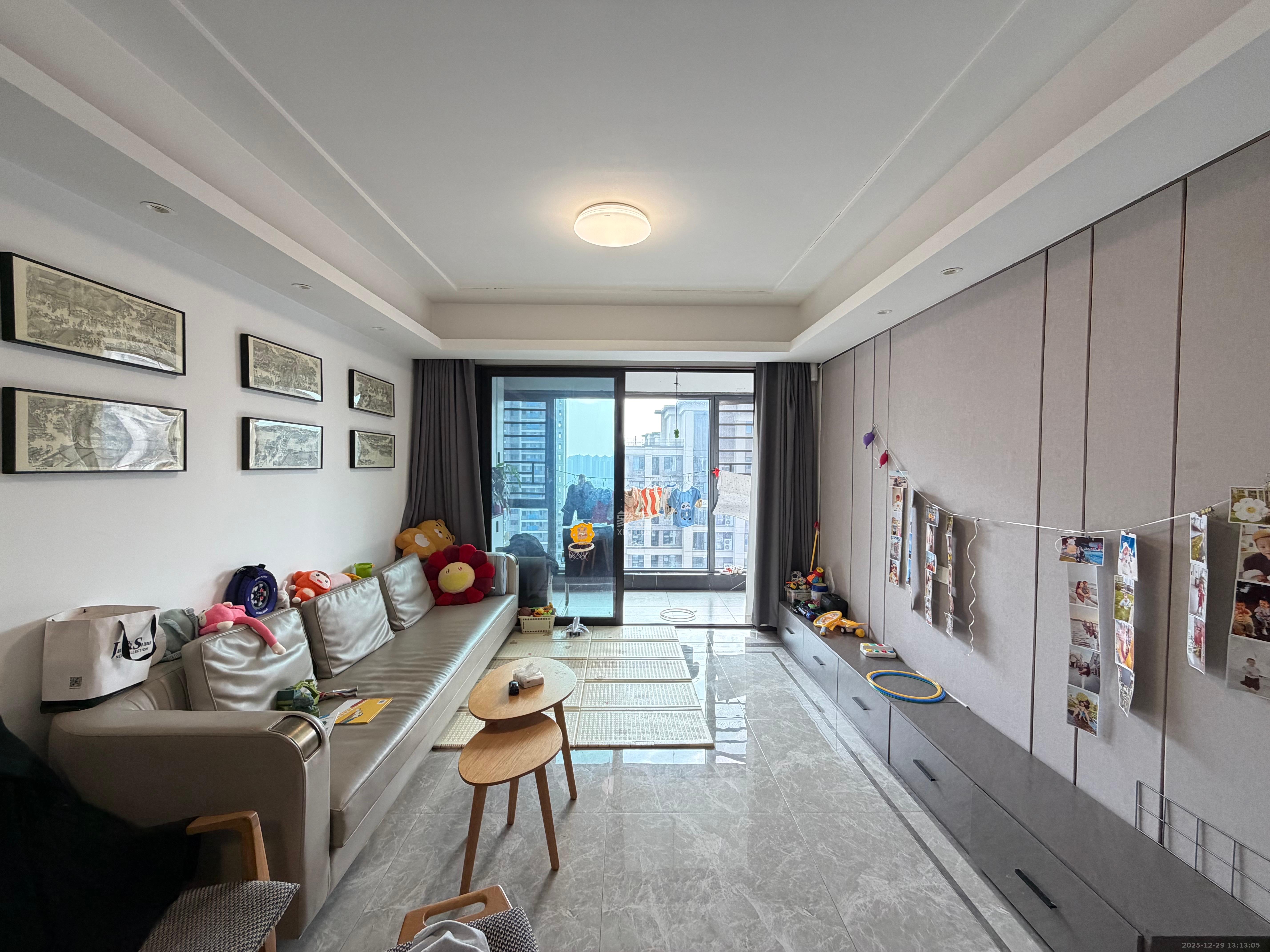 金茂建发观悦  3室2厅2卫    3600.0元/月