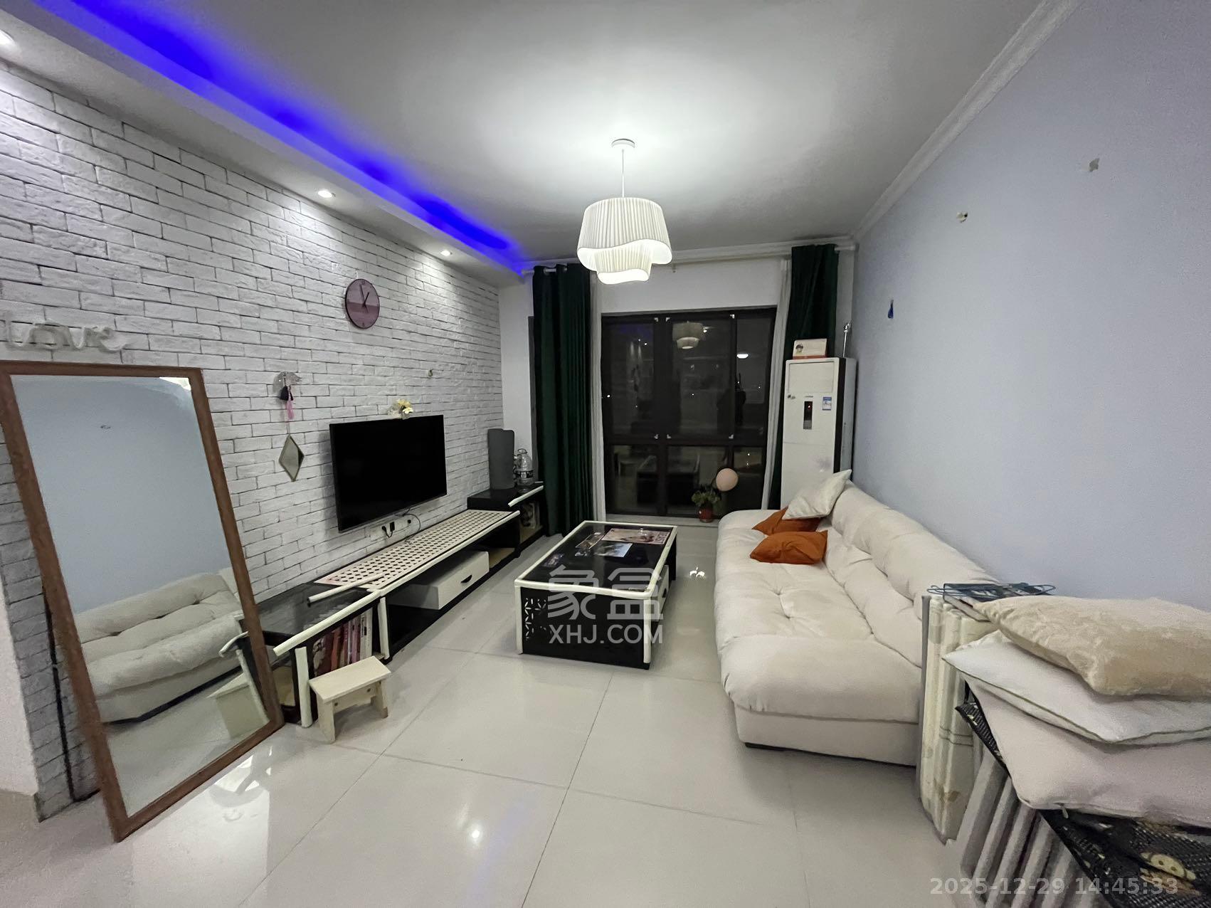 芒果天地(芒果雅苑)  2室2厅1卫    2600.0元/月