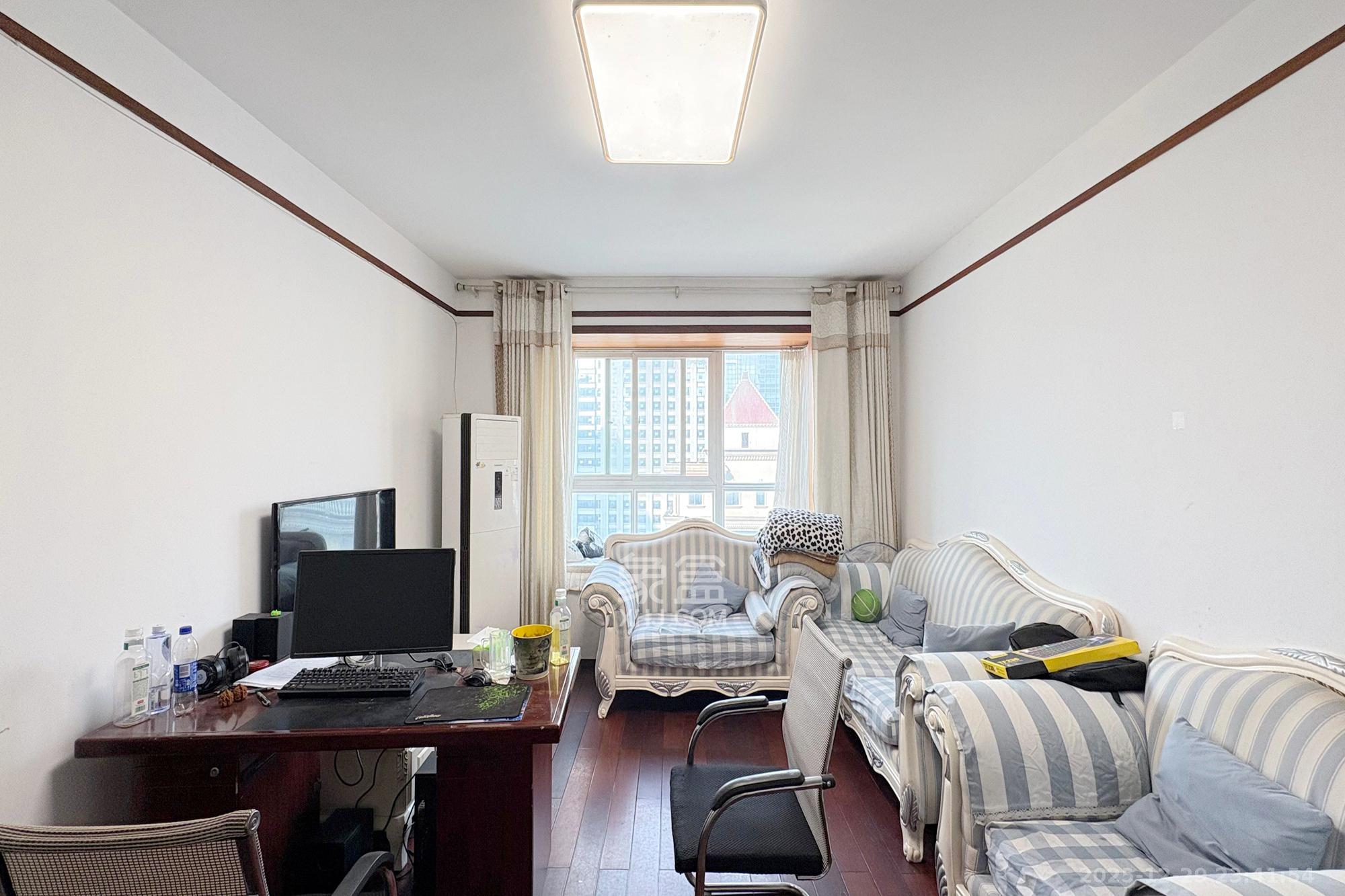 五一华府  2室2厅1卫    88.8万