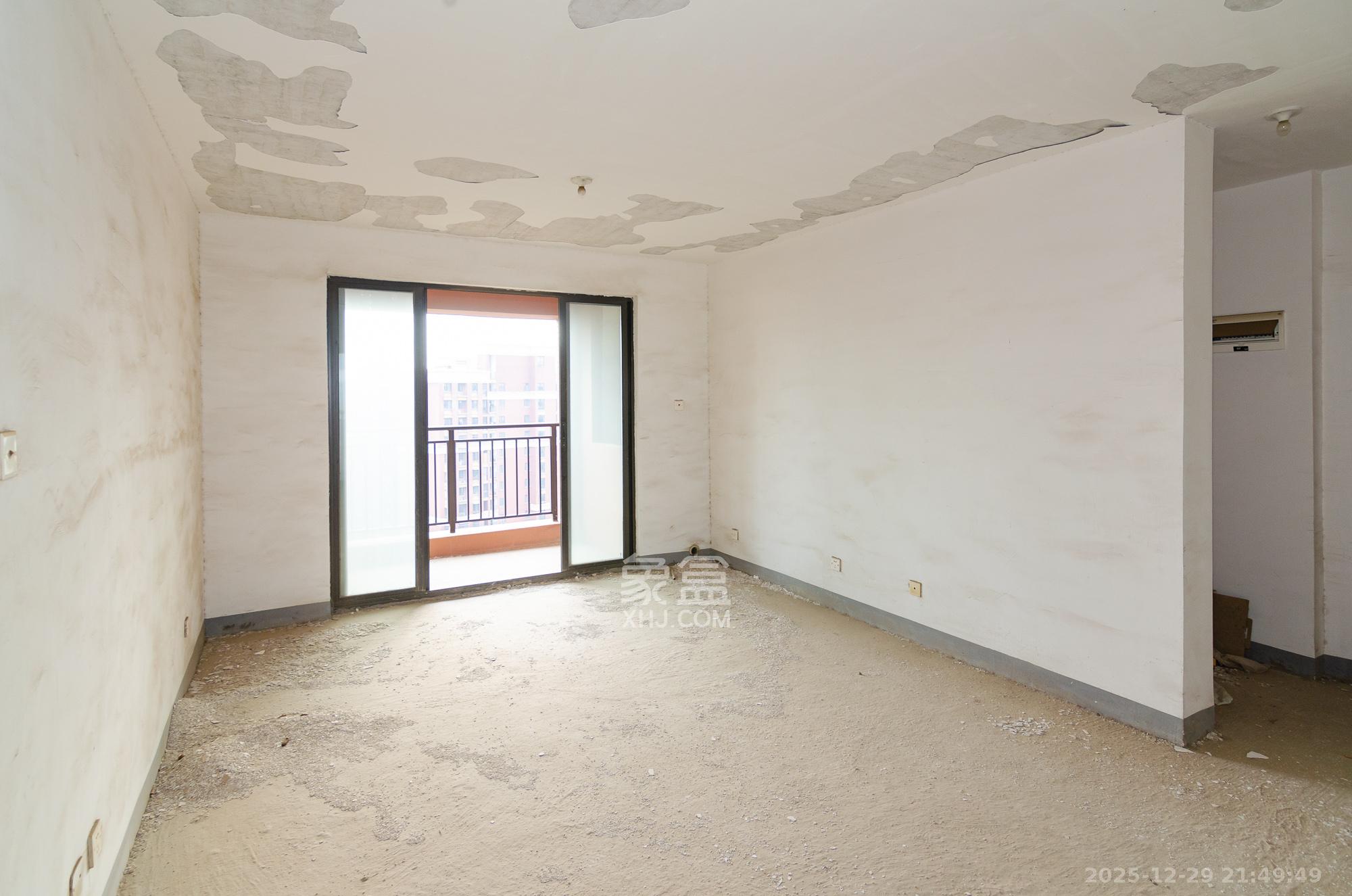 新城国际花都  3室2厅2卫    49.78万