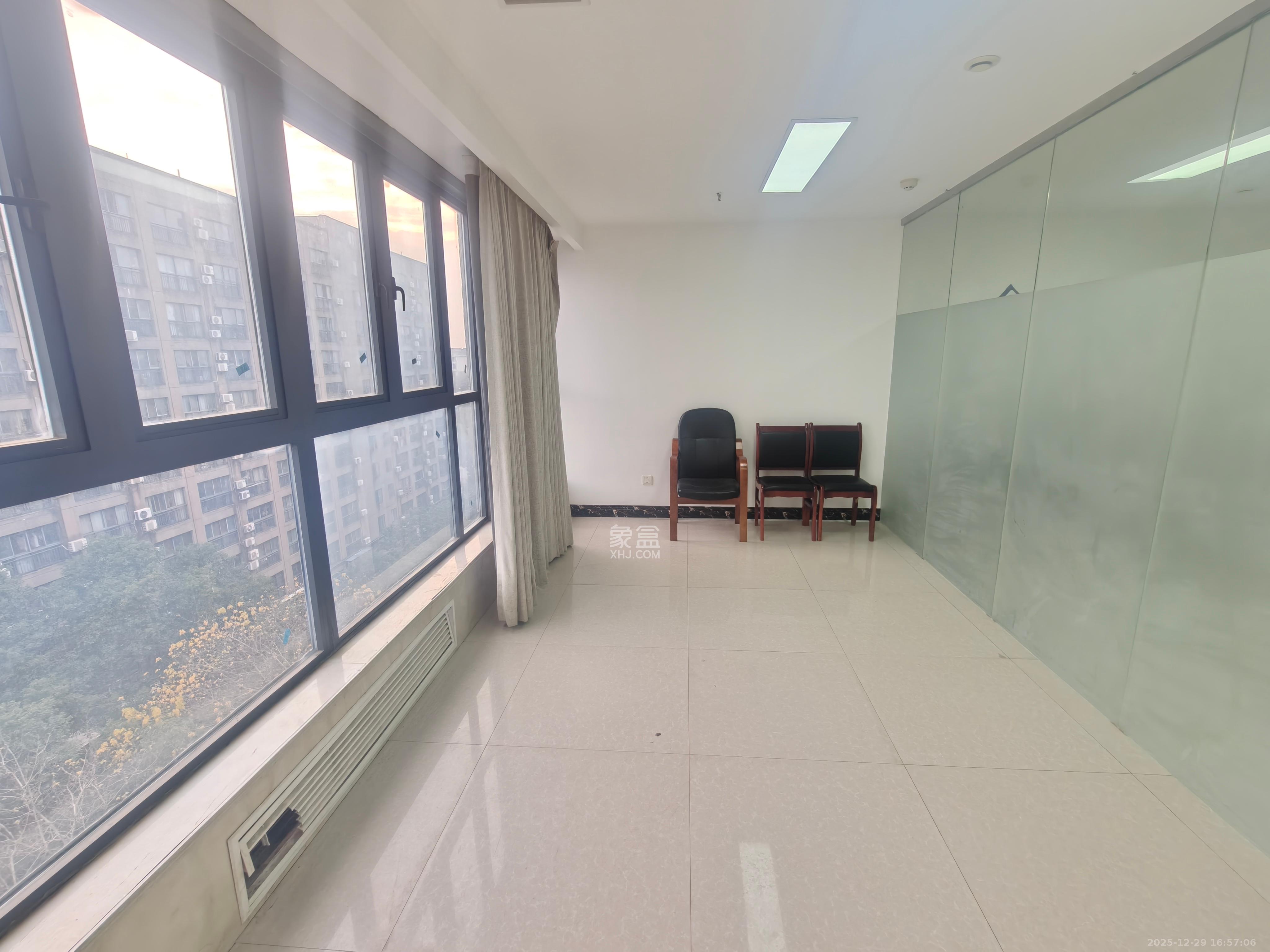 御邦国际广场   326.0㎡      12800.0元/月室内图