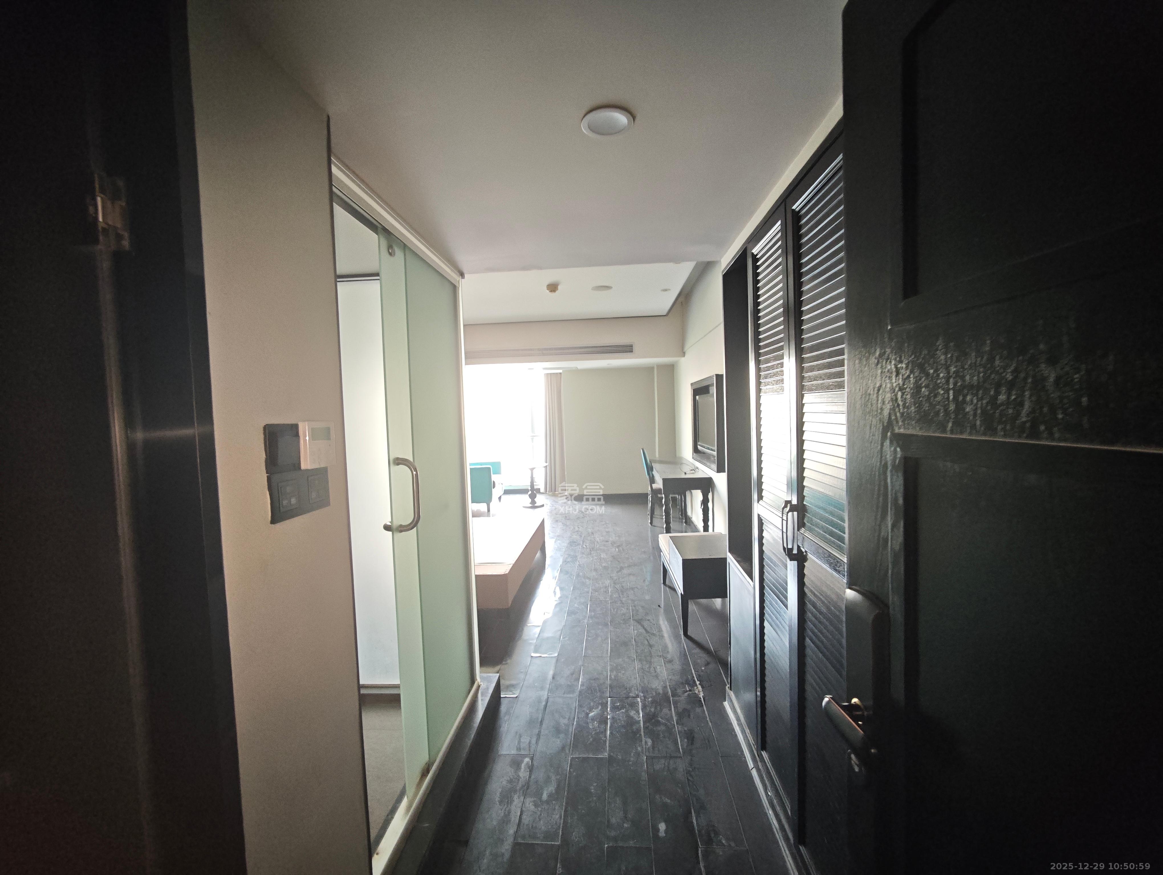 亚商国际  1室1厅1卫    1100.0元/月室内图