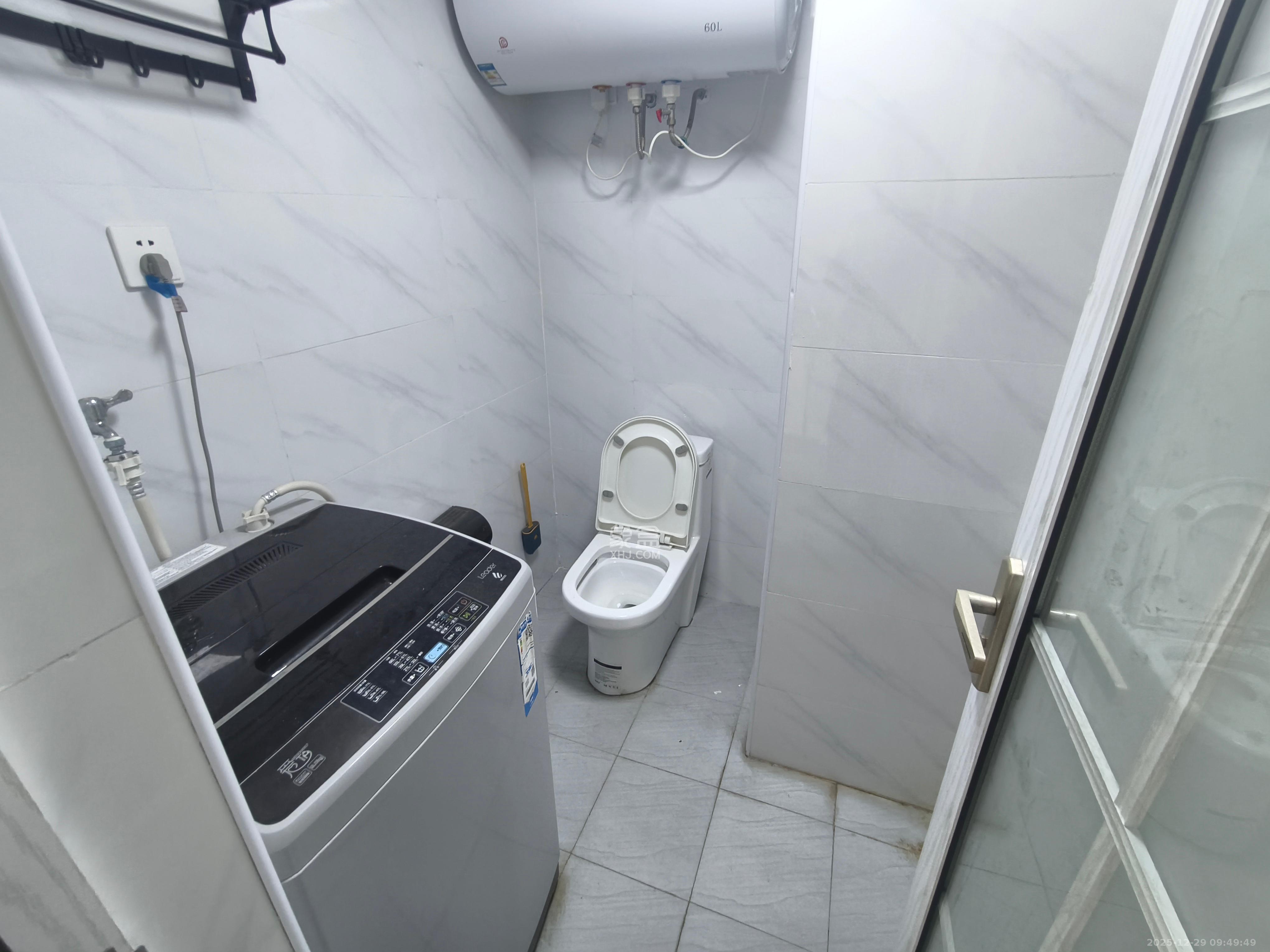 天心白沙里  1室0厅1卫    1800.0元/月