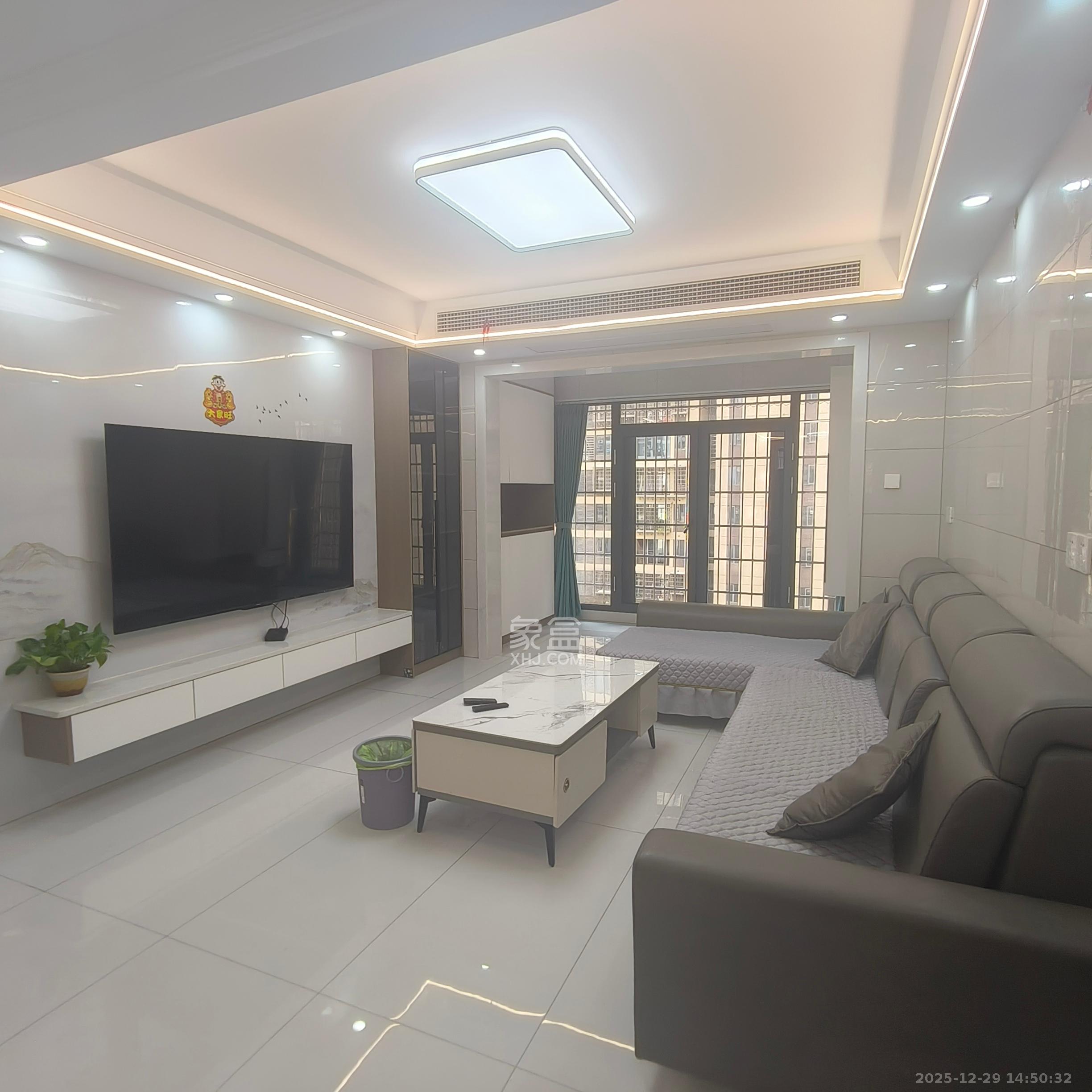 桥头家园二期（桥头家苑二期）  3室2厅1卫    2300.0元/月