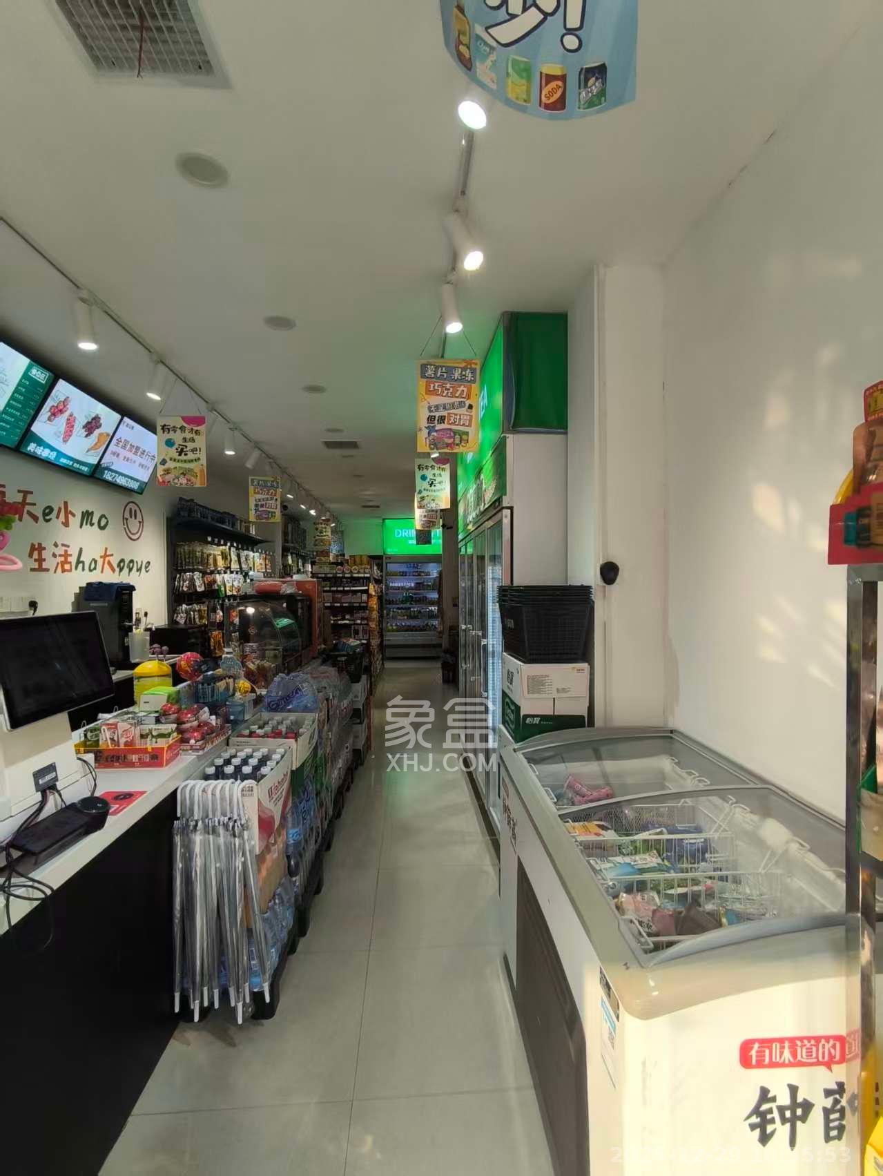 森宇佳园   70.0㎡      7000.0元/月室内图