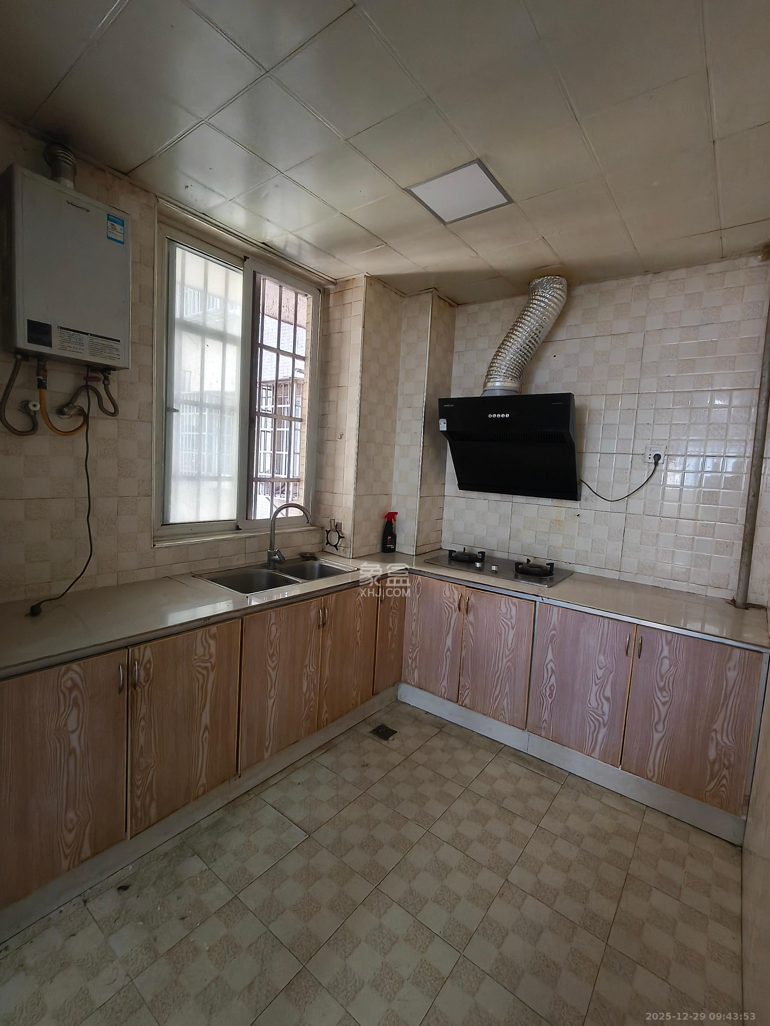 星城新宇黎锦苑  2室2厅1卫    1600.0元/月