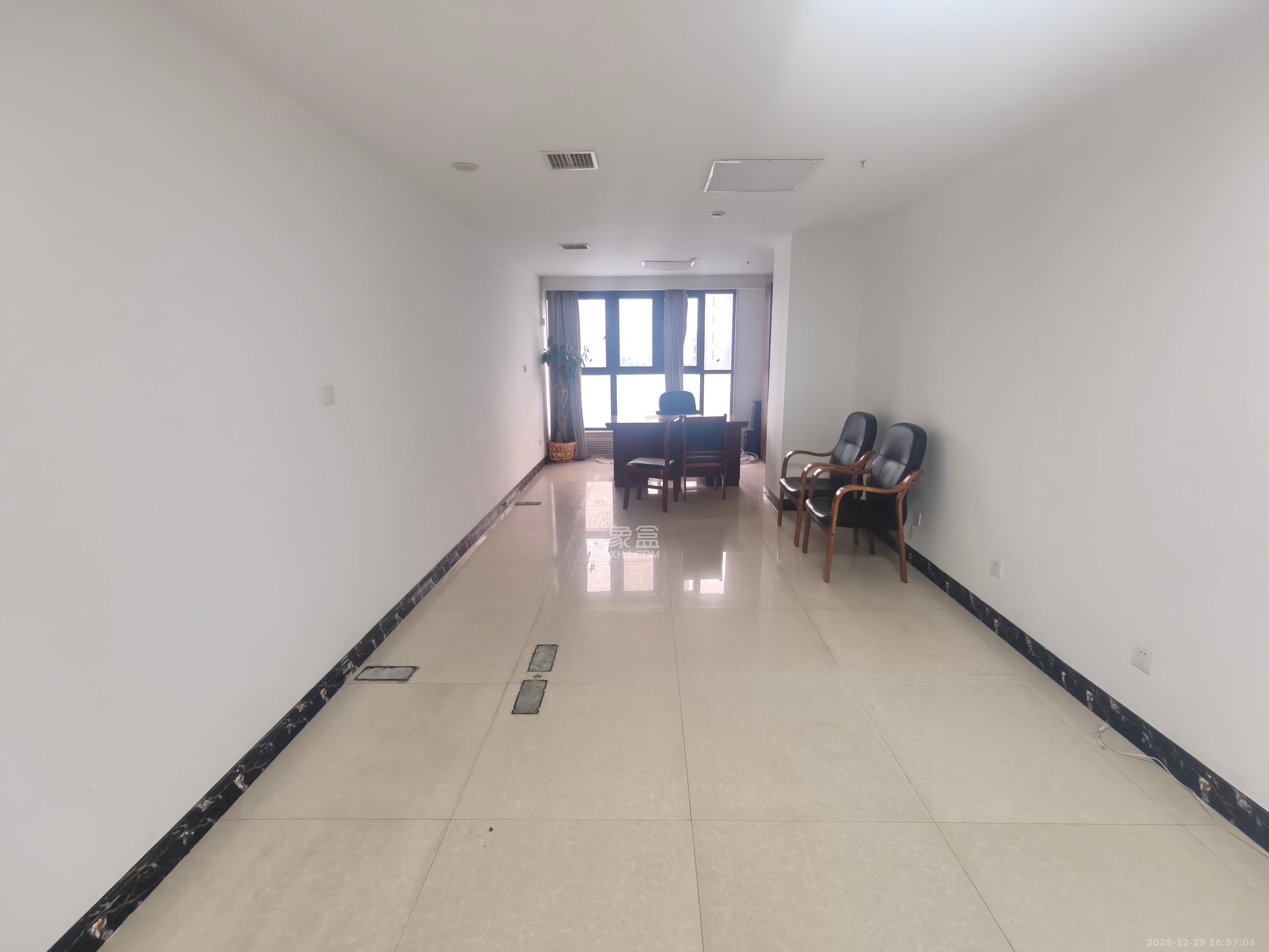 御邦国际广场   326.0㎡      12800.0元/月室内图