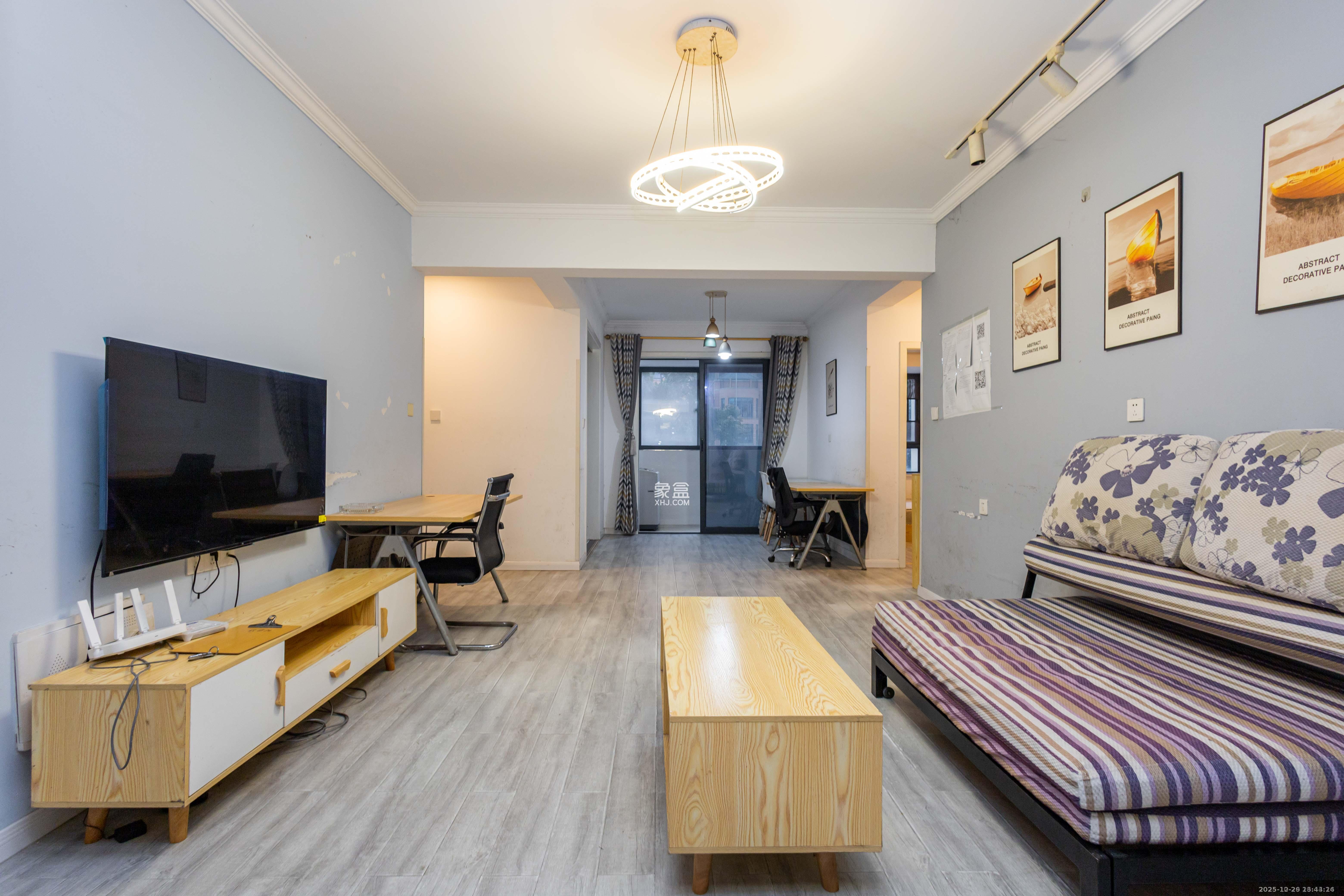 爵世名邸东湖（东湖壹号企业总部基地）