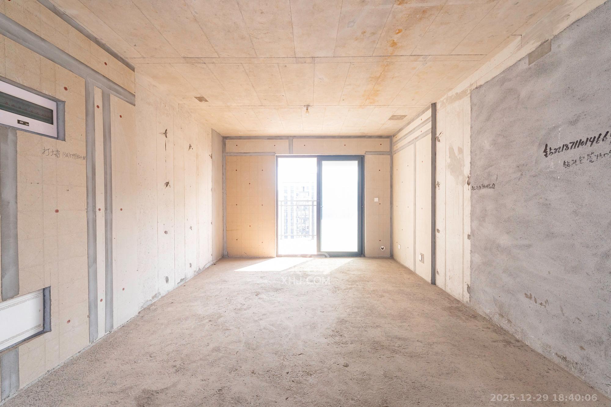 旭辉汇樾城  4室2厅2卫    92.8万