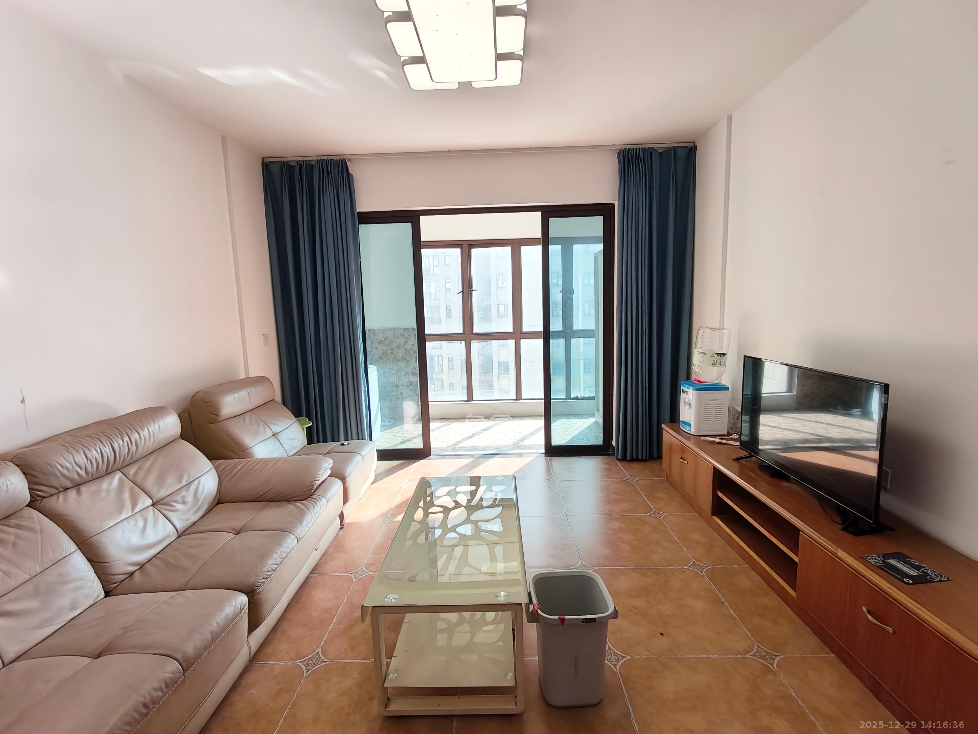 奥克斯缔壹城  4室2厅2卫    2800.0元/月