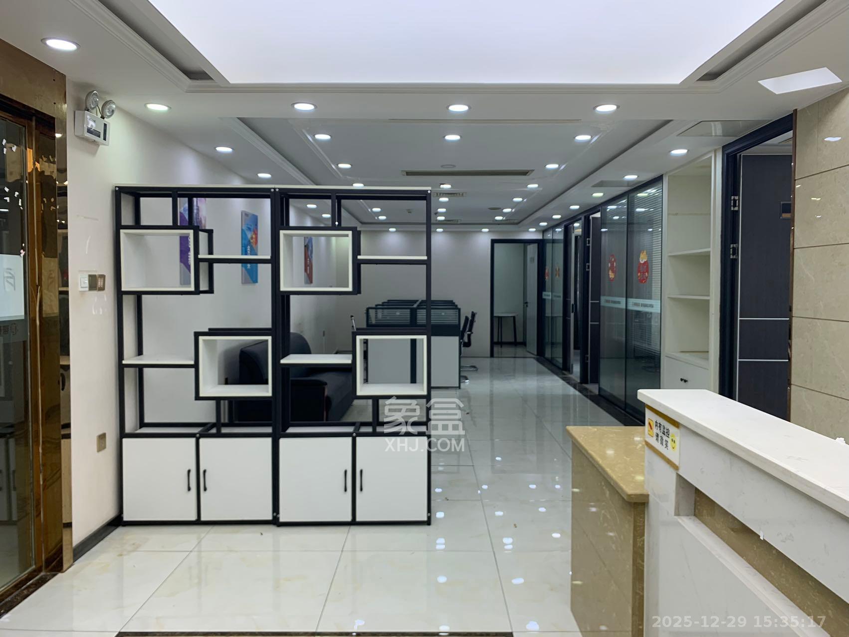 万达广场   220.0㎡      13000.0元/月室内图