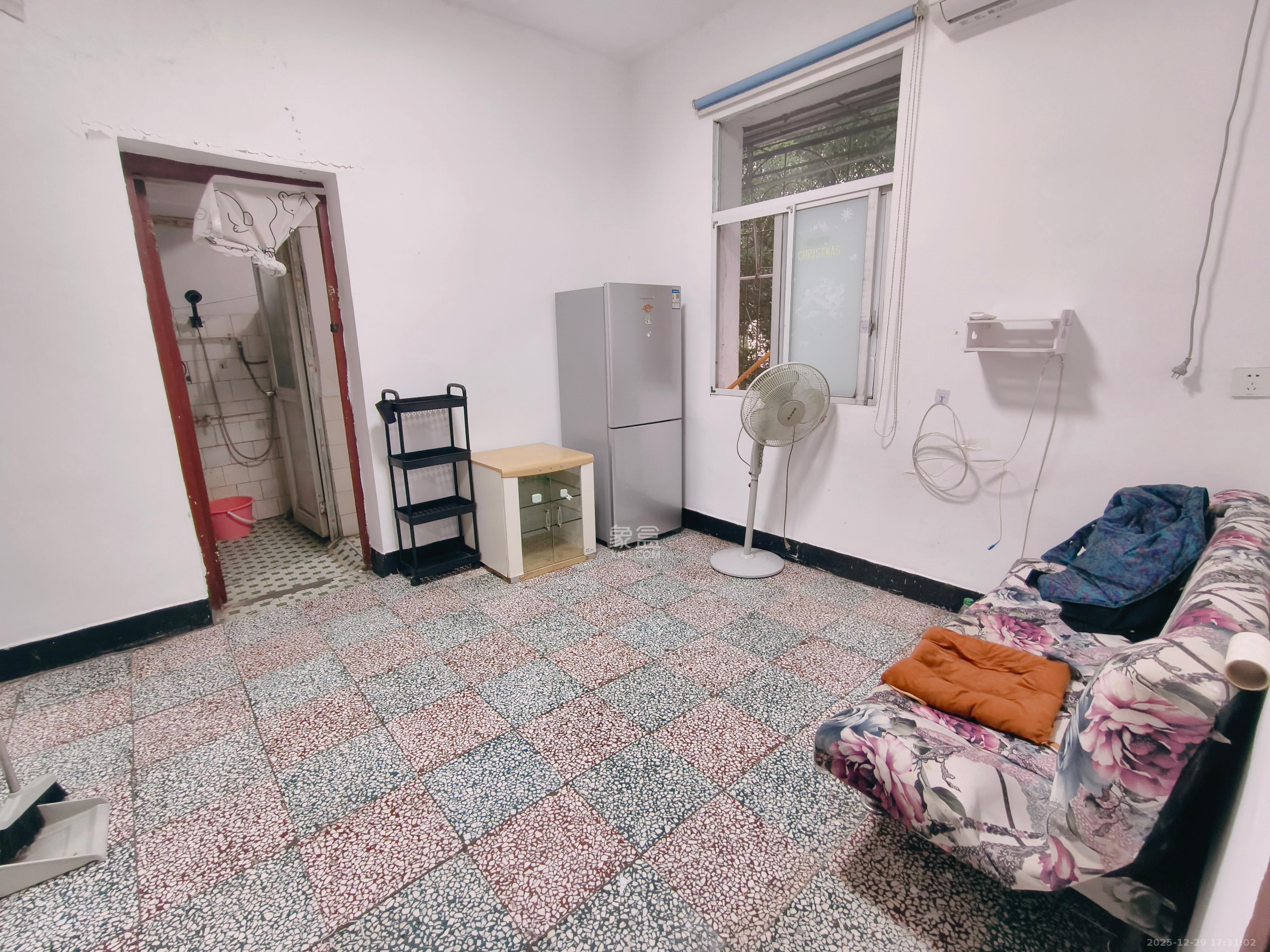 阿弥岭一二片  2室1厅1卫    1200.0元/月