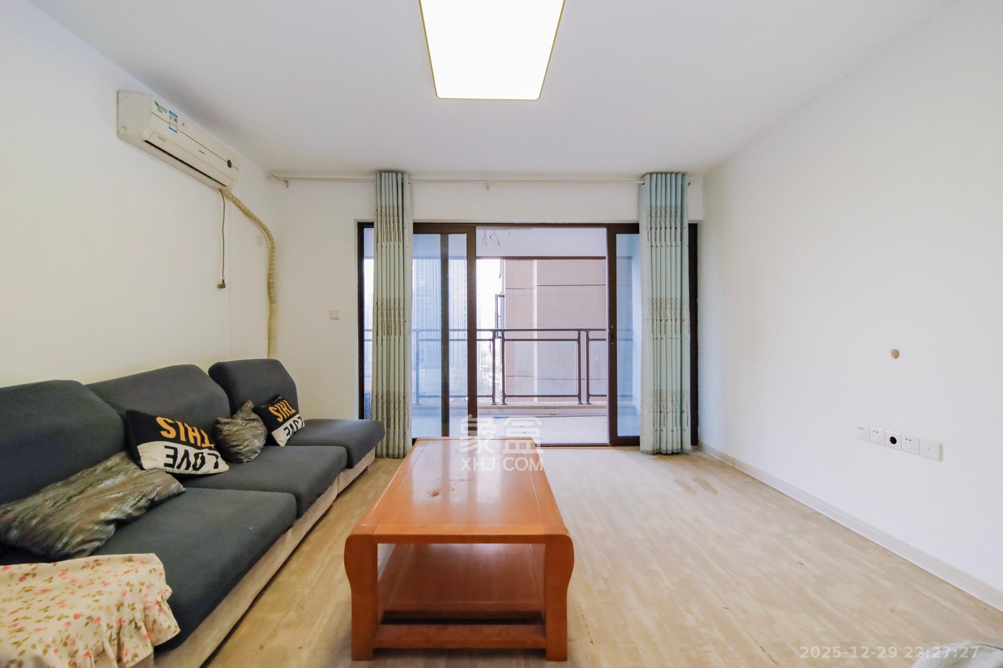 鑫苑木莲世家  4室2厅2卫    145.0万