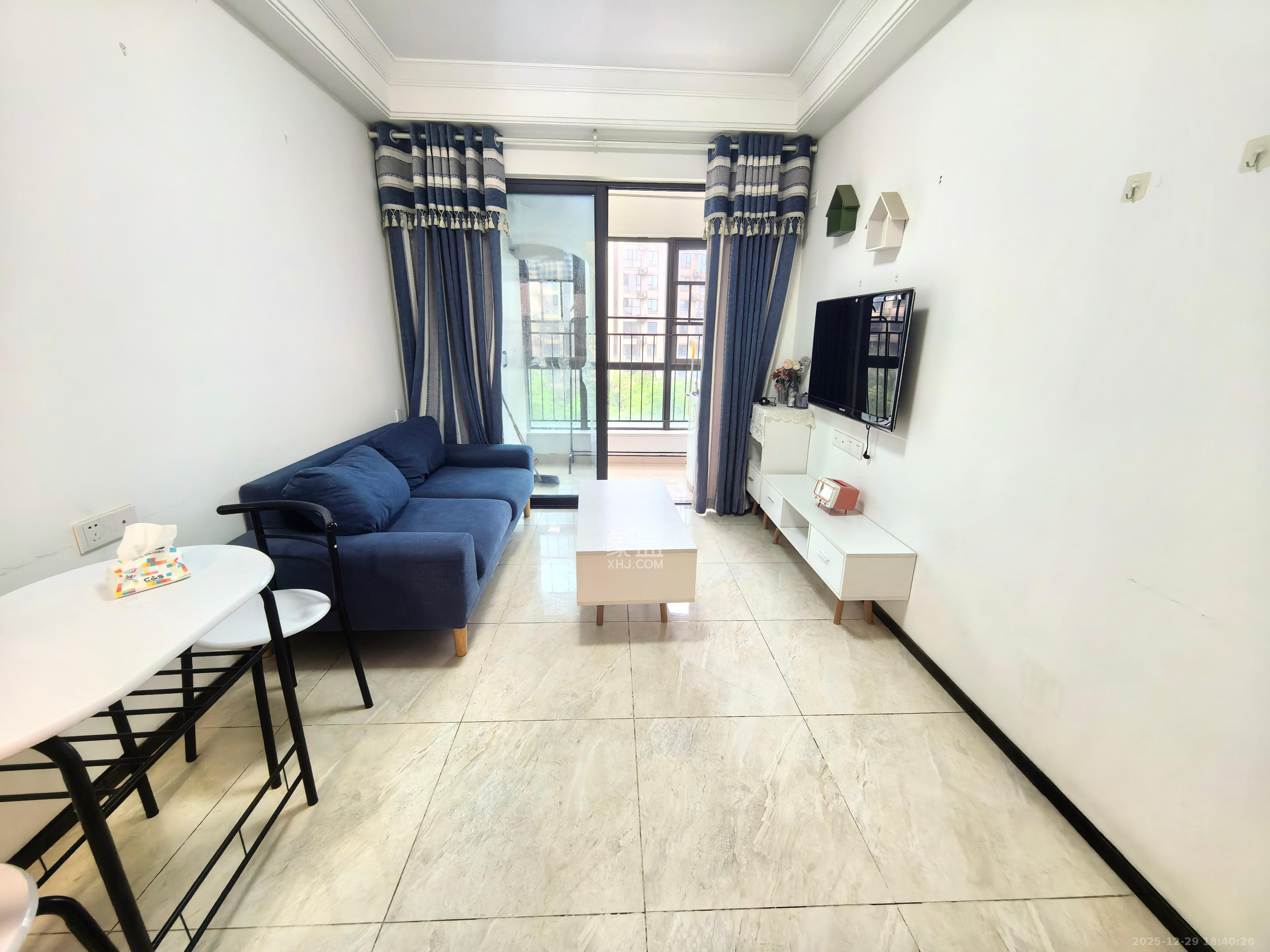 中海新城熙岸（中信新城五期）  1室1厅1卫    1400.0元/月