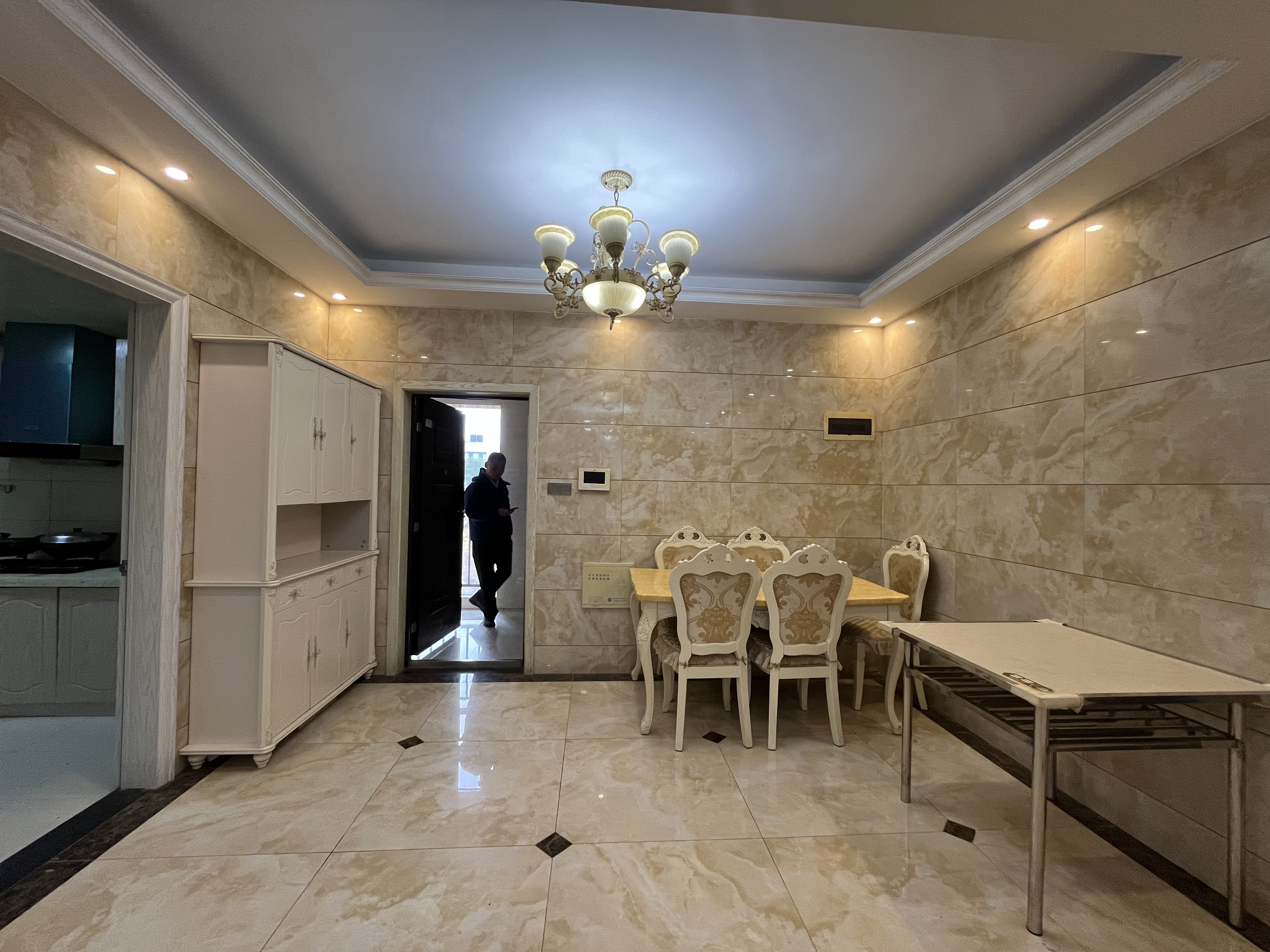 美的城二期 3室2厅2卫 58.0万 美的城二期 3室2厅2卫 58.0万室内图