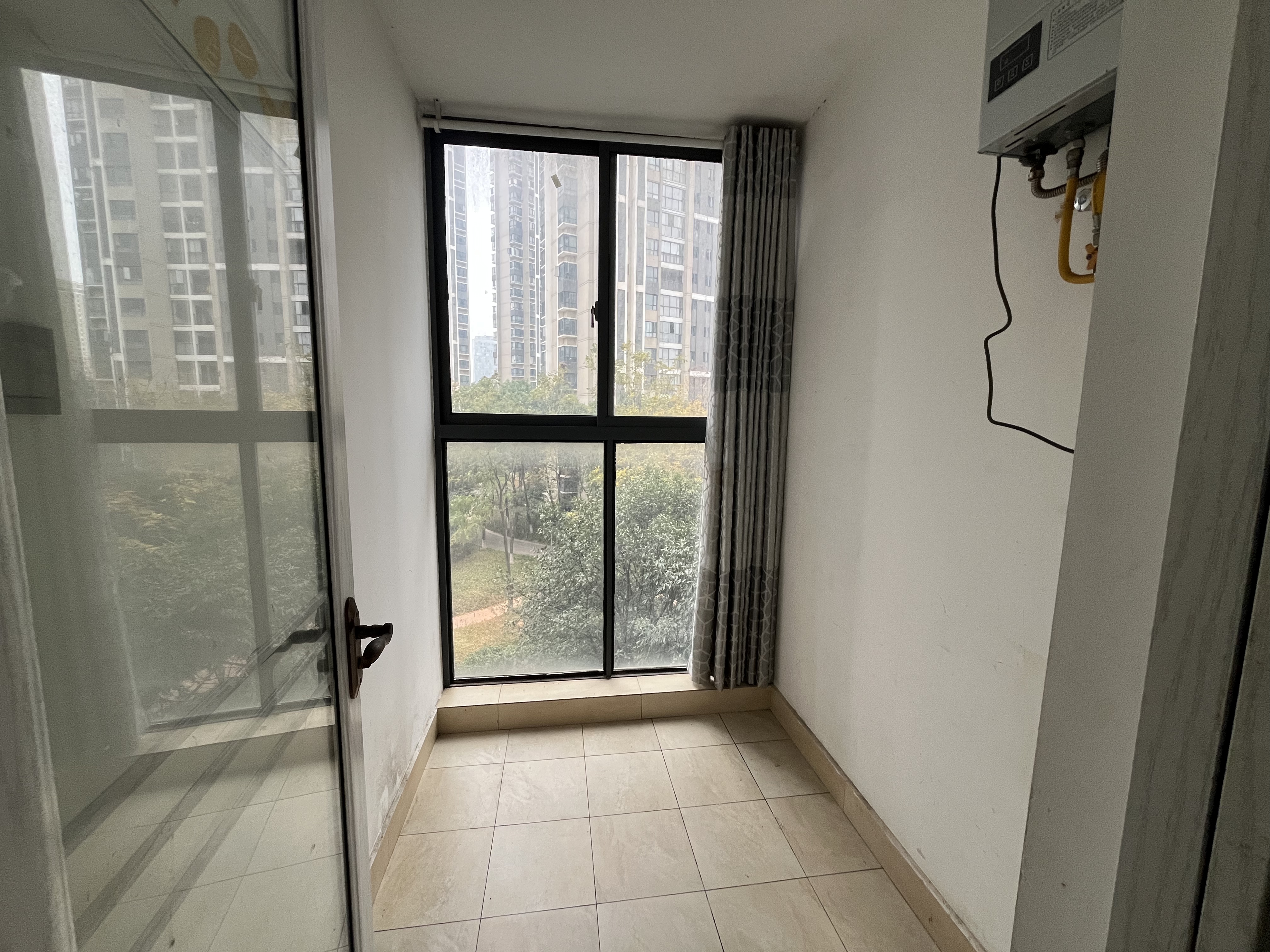 美的城二期 3室2厅2卫 58.0万 美的城二期 3室2厅2卫 58.0万室内图