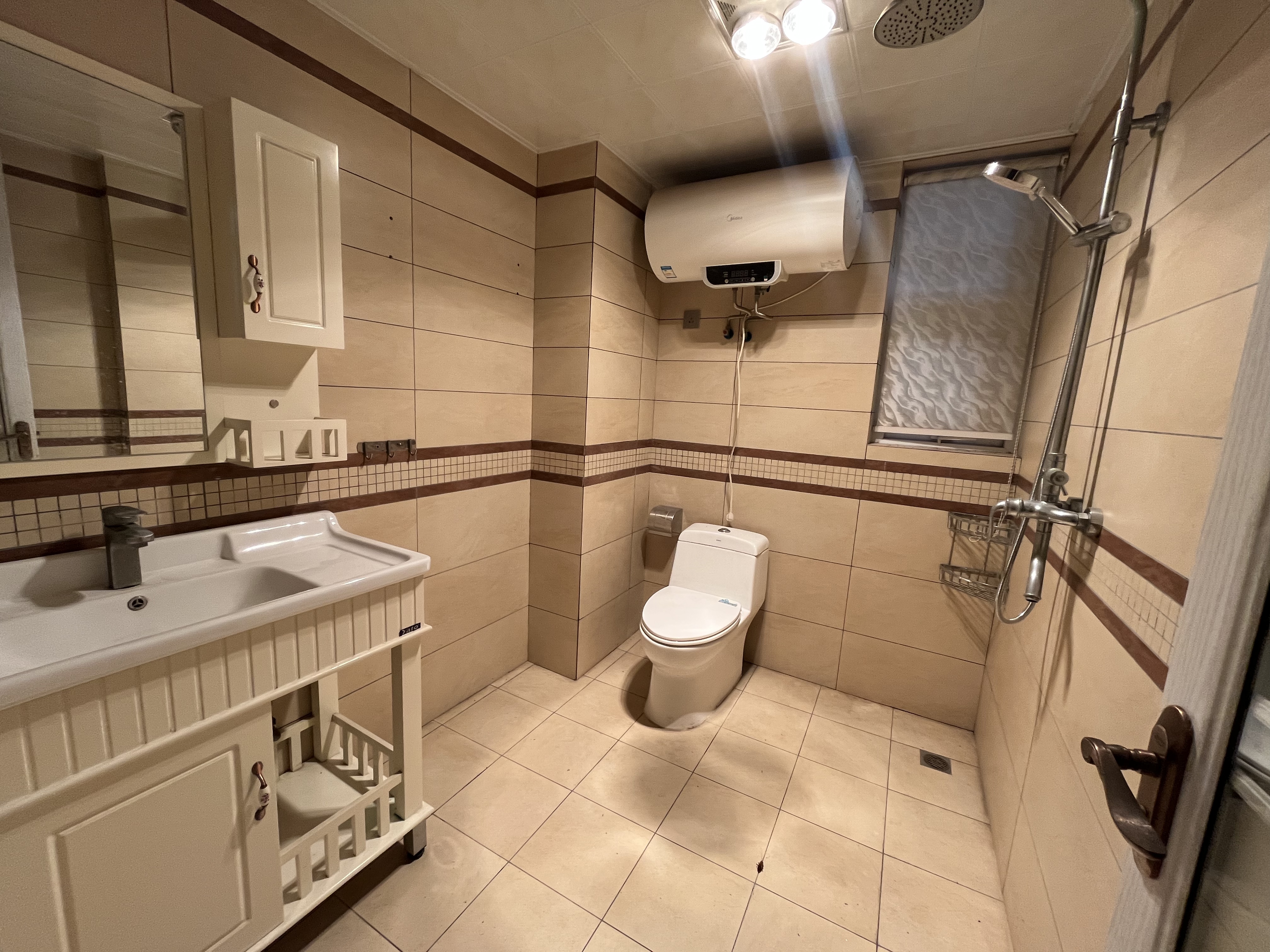 美的城二期 3室2厅2卫 58.0万 美的城二期 3室2厅2卫 58.0万室内图