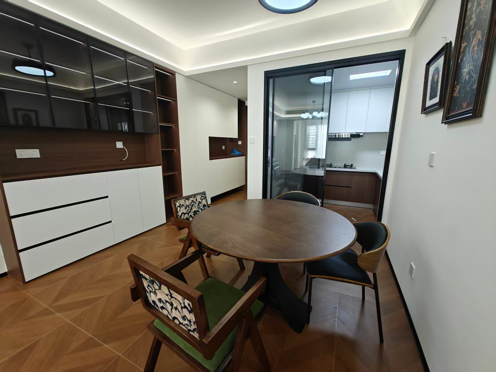 美的湾 3室2厅2卫 68.8万 美的湾 3室2厅2卫 68.8万室内图