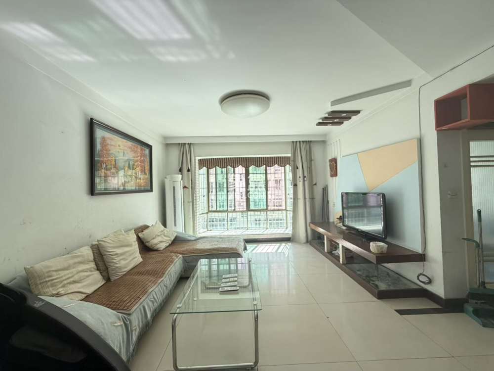 五一新村  3室2厅2卫    40.0万