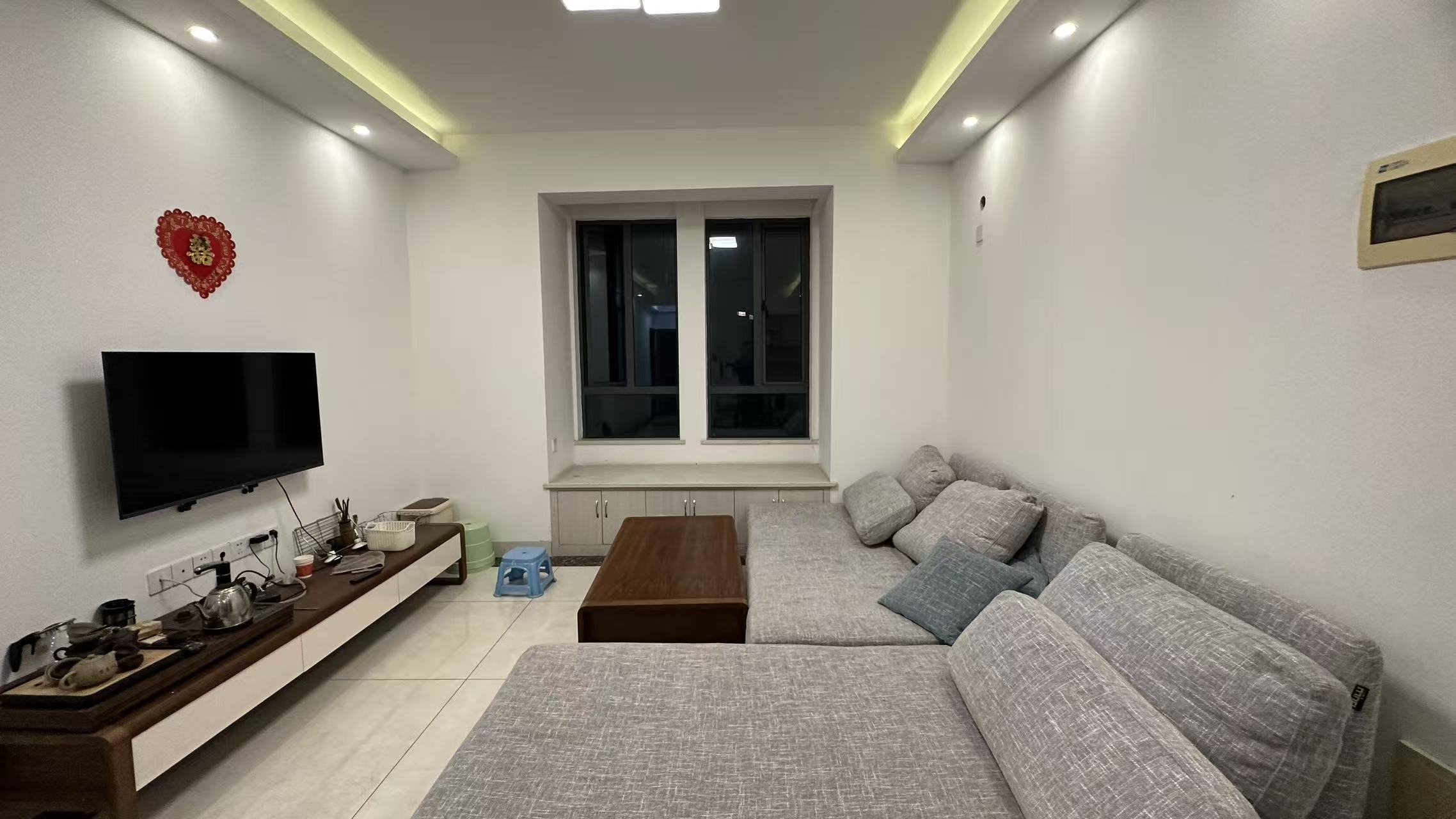 泰山公馆  3室2厅1卫    48.8万