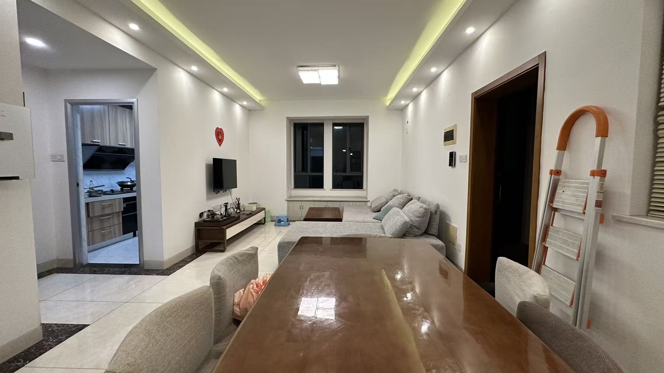 泰山公馆  3室2厅1卫    48.8万室内图