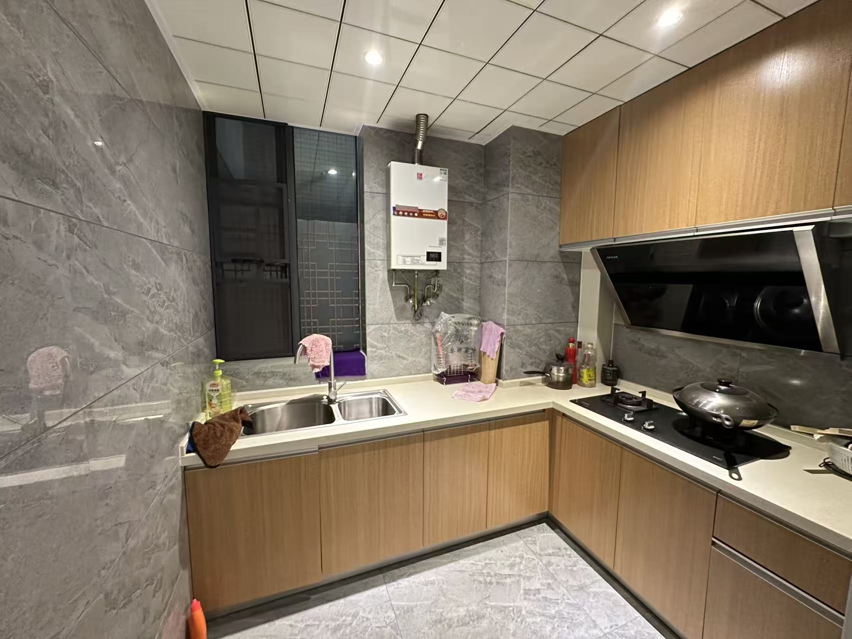 泰山公馆 2室2厅1卫 50.0万 泰山公馆 2室2厅1卫 50.0万室内图