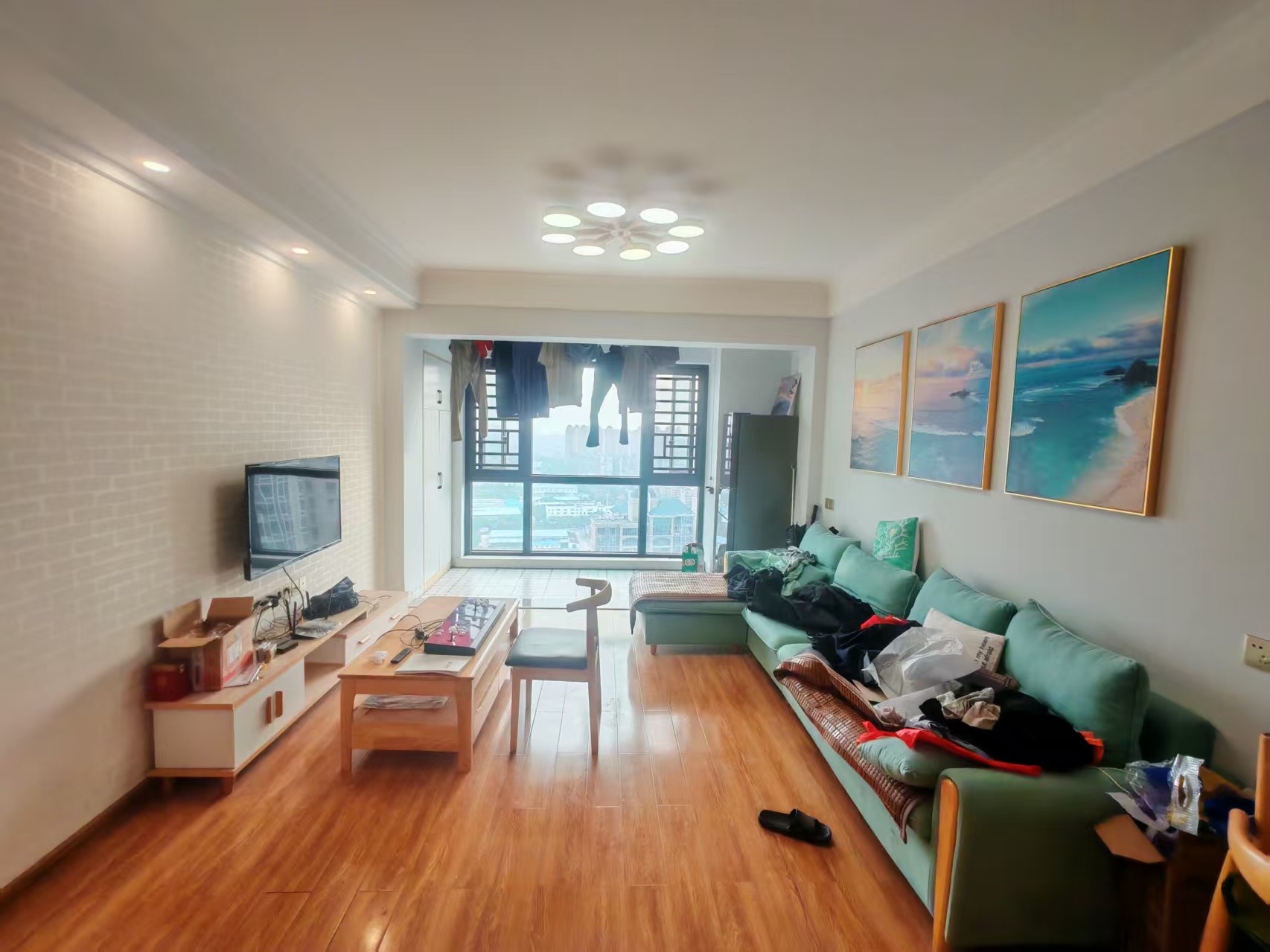 奥园广场  3室2厅2卫    64.8万