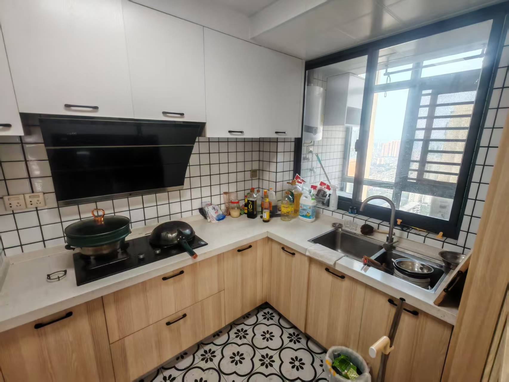 奥园广场 3室2厅2卫 64.8万 奥园广场 3室2厅2卫 64.8万室内图