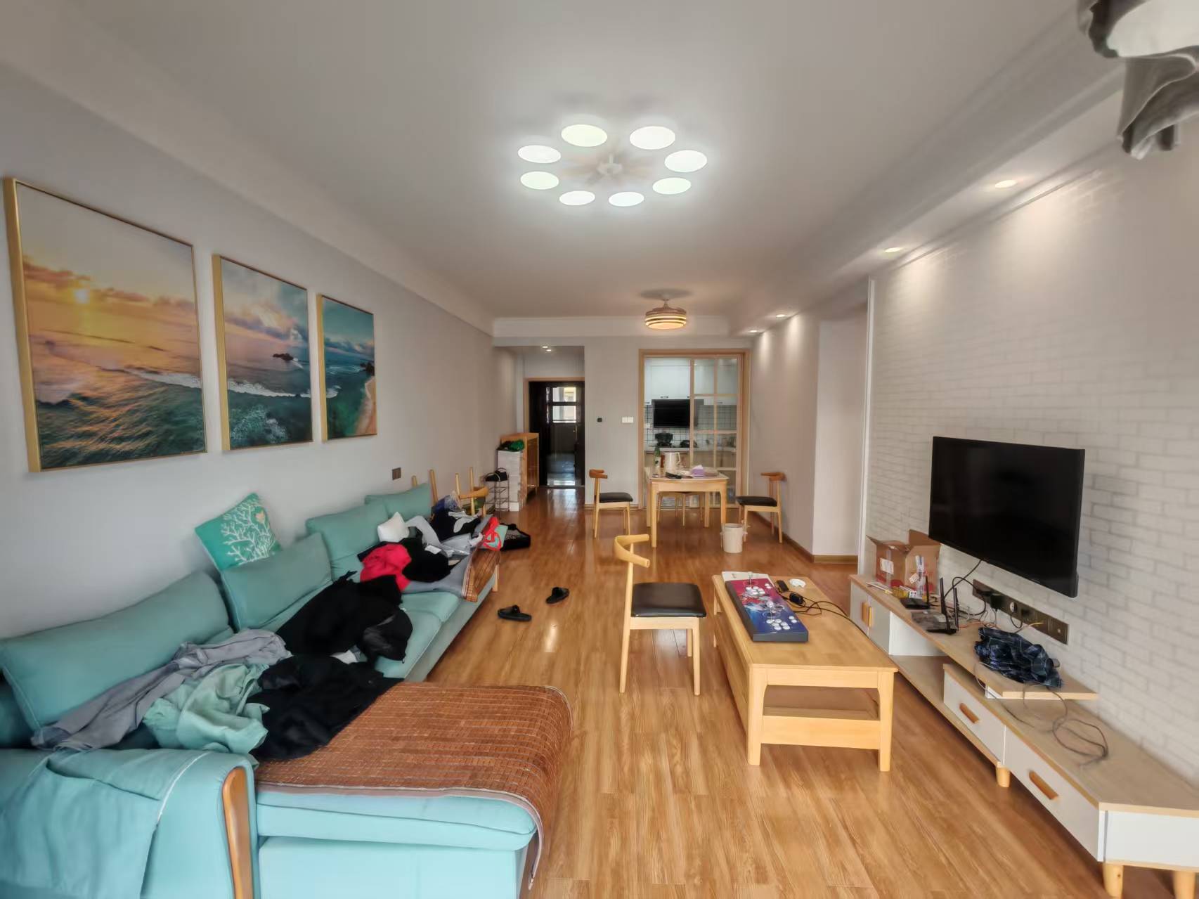 奥园广场 3室2厅2卫 64.8万 奥园广场 3室2厅2卫 64.8万室内图