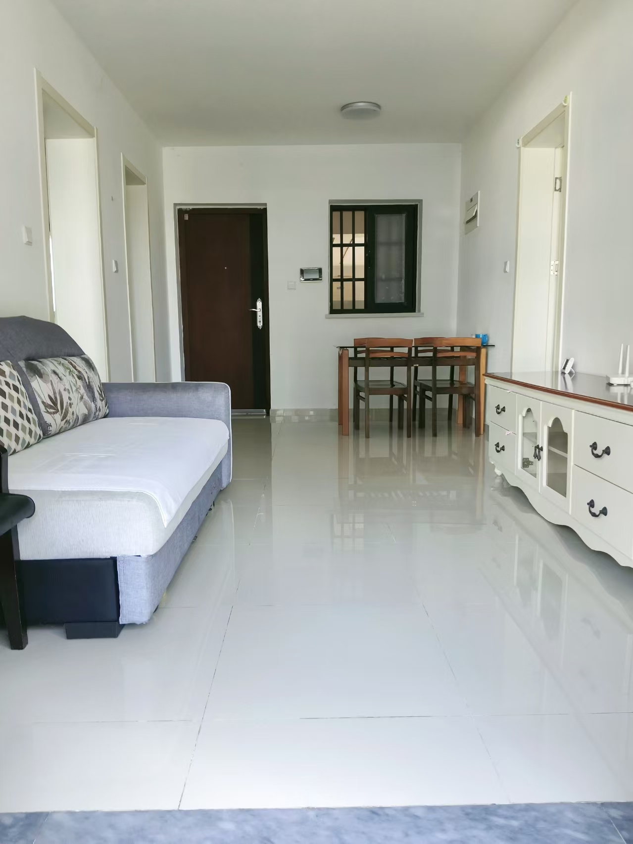 天地凤凰城  2室2厅1卫    1700.0元/月