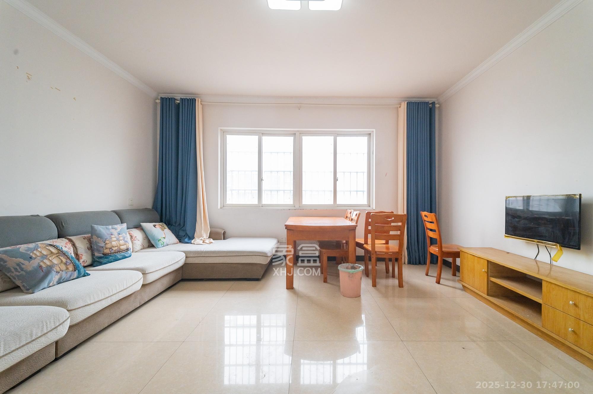 锦璨家园  3室2厅2卫    52.8万