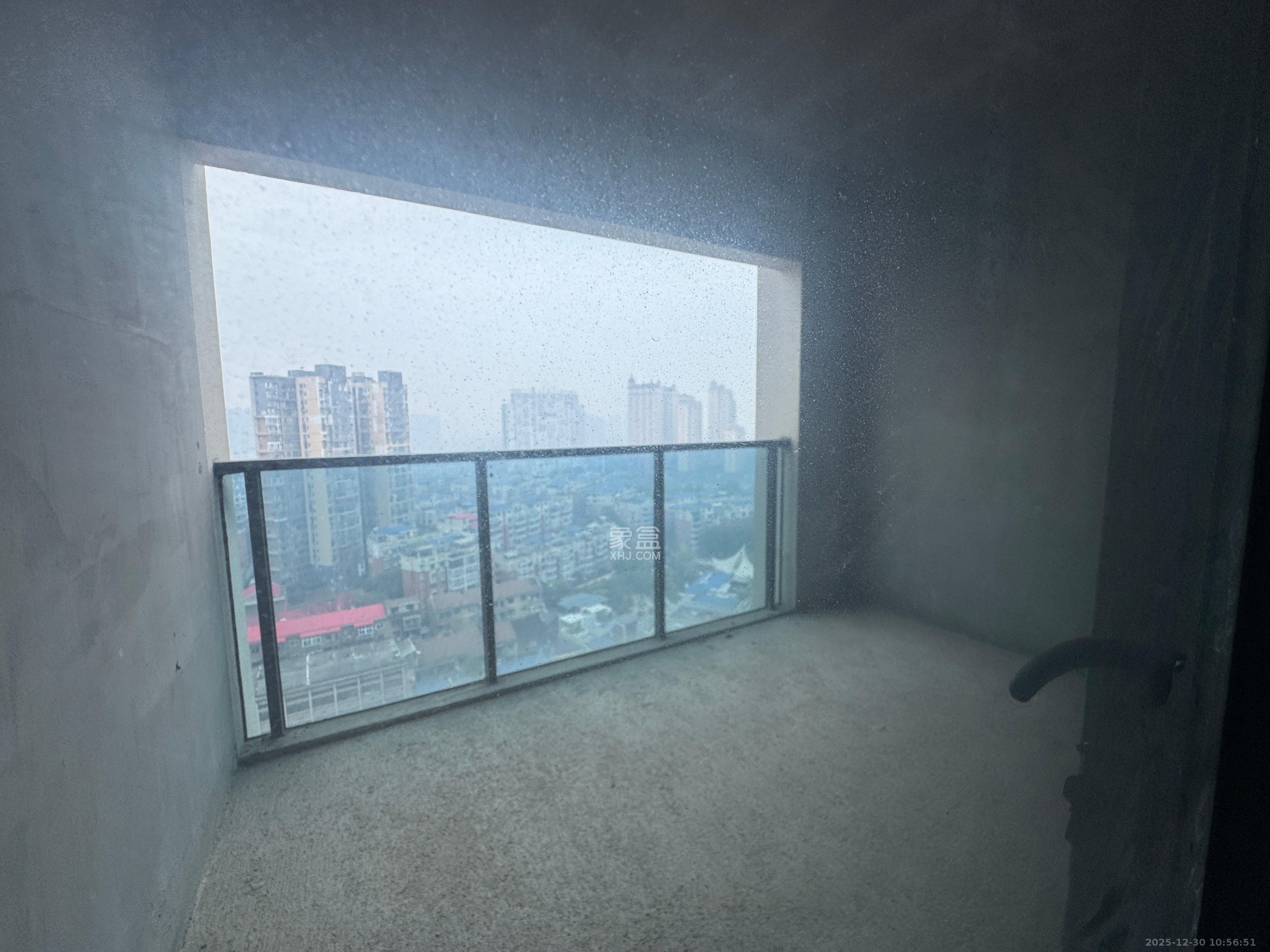 潭州壹号院  4室2厅2卫    74.5万