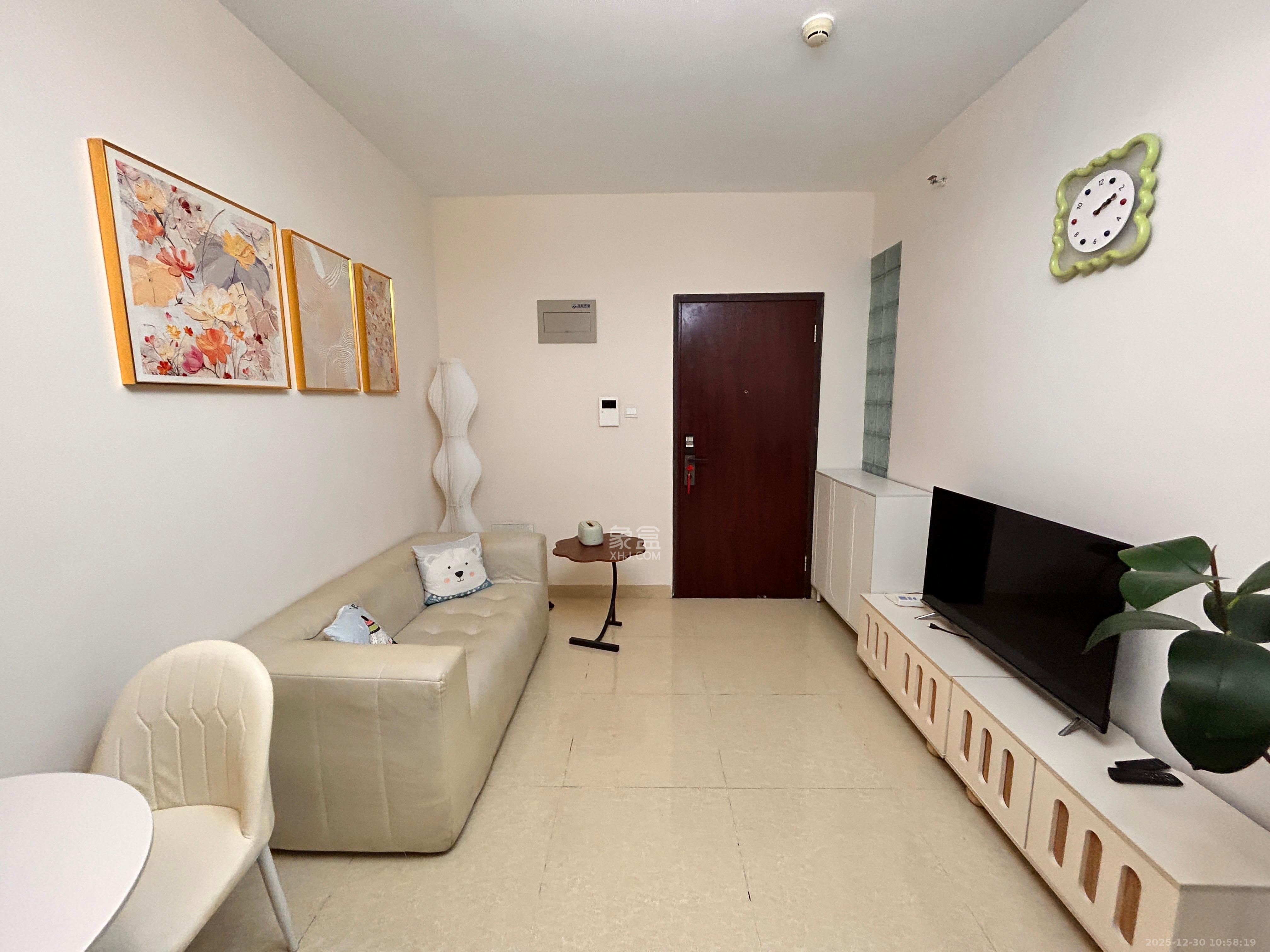 北辰三角洲E3区  1室1厅1卫    2300.0元/月