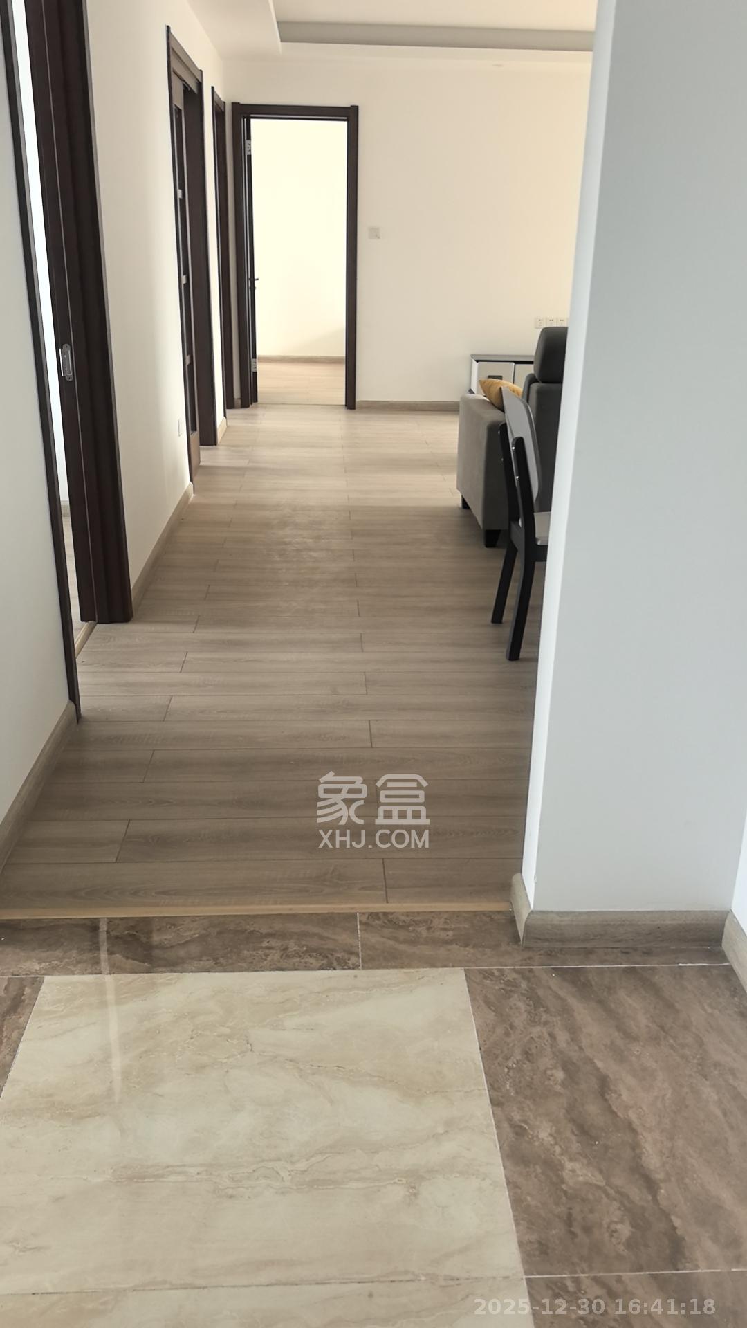 汇金城/嘉华城三期  4室2厅2卫    3000.0元/月