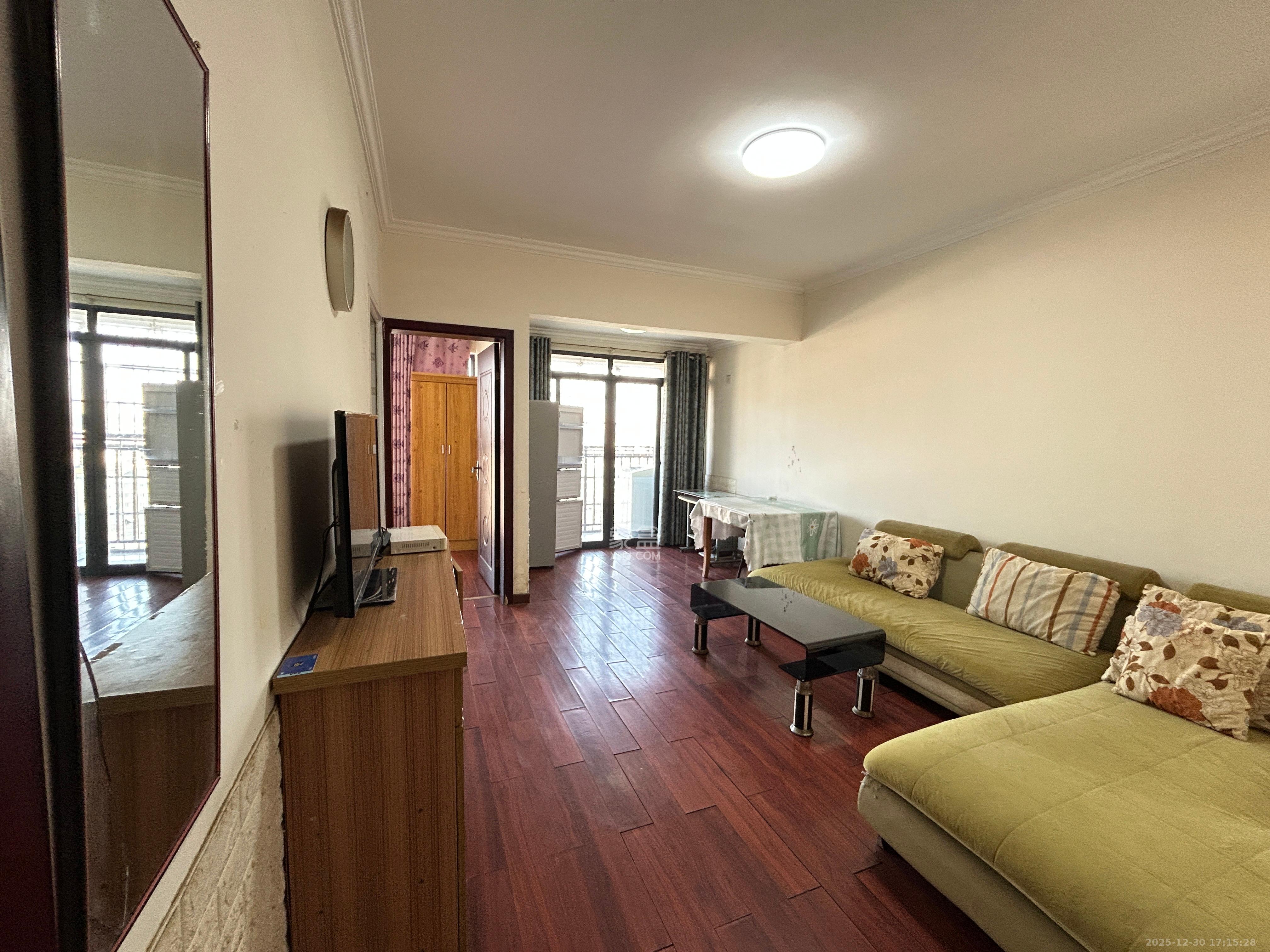 西铁馨寓（西铁领寓）  2室1厅0卫    1900.0元/月