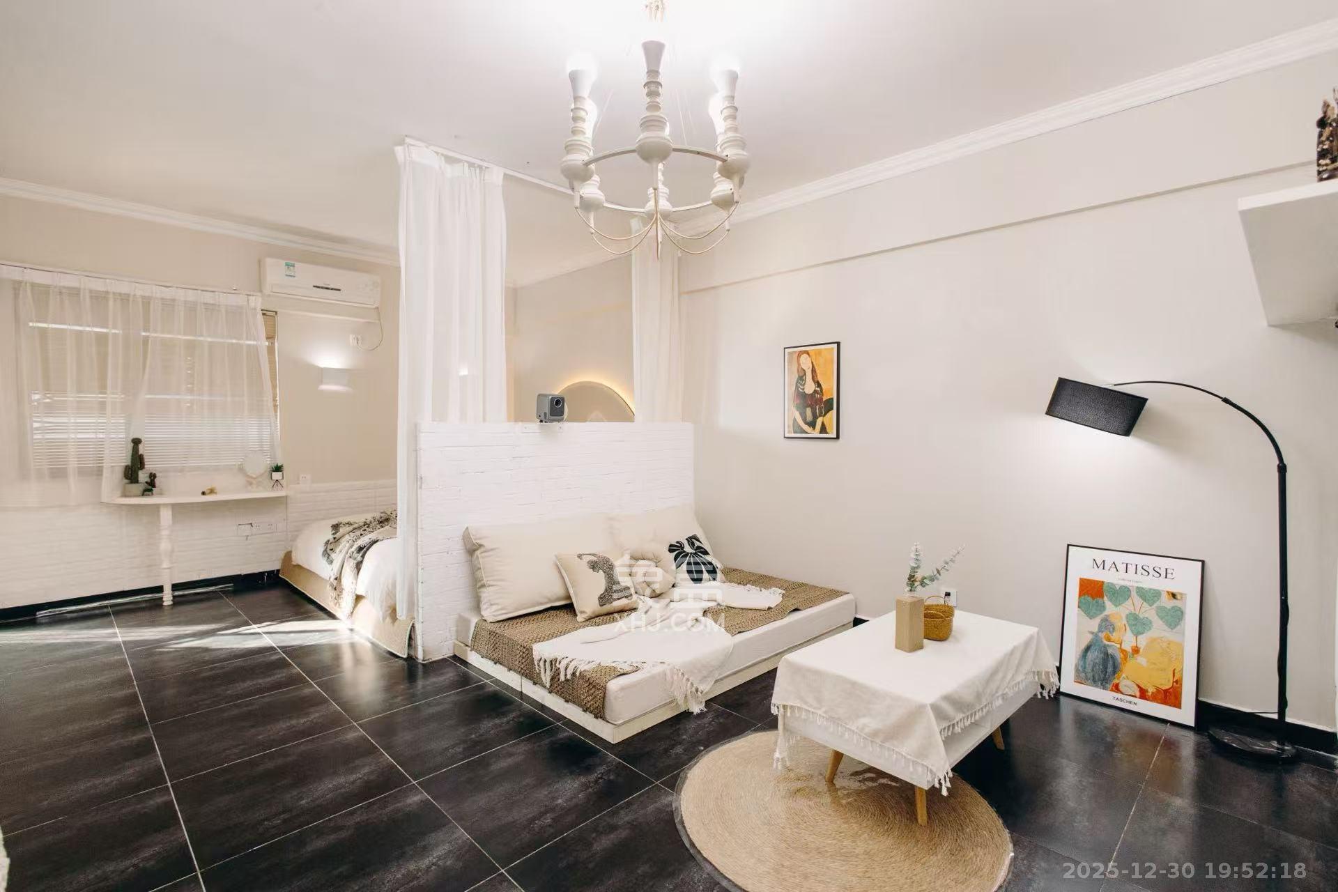 五一中央领御  1室1厅0卫    2600.0元/月