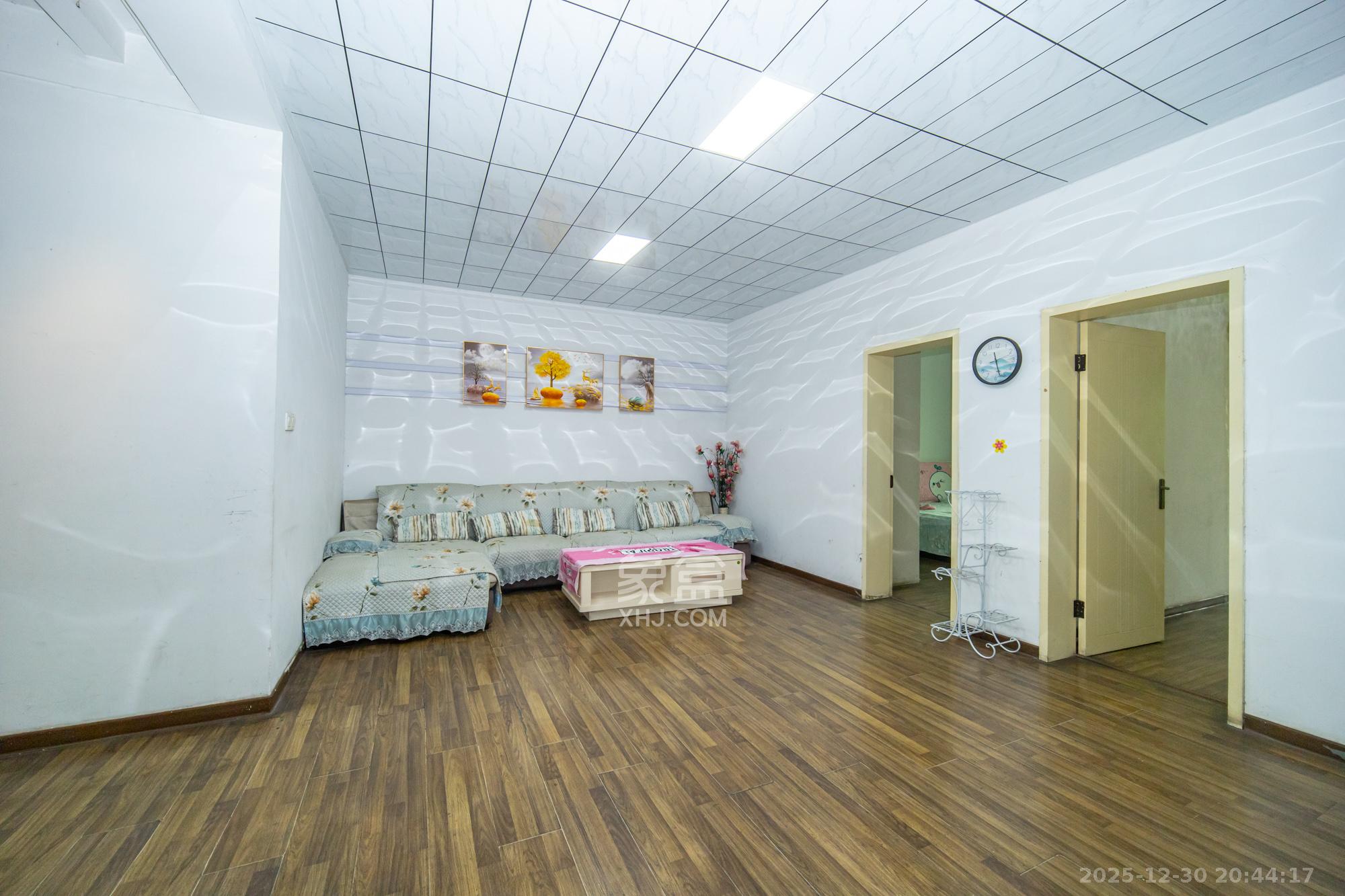 中南汽车世界  3室2厅1卫    29.8万