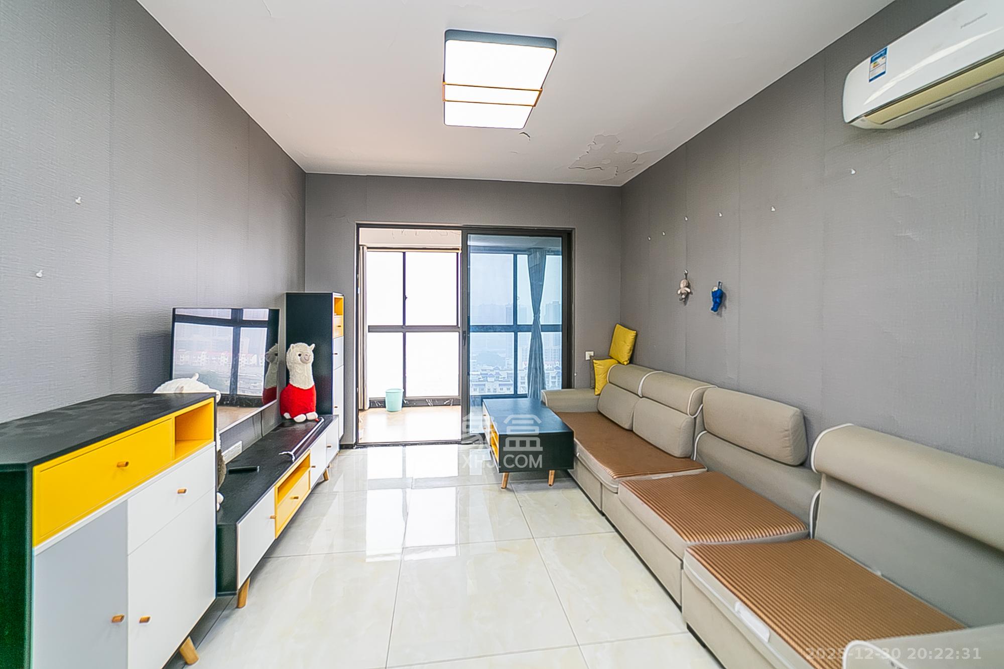 通用时代国际社区  2室2厅1卫    90.0万