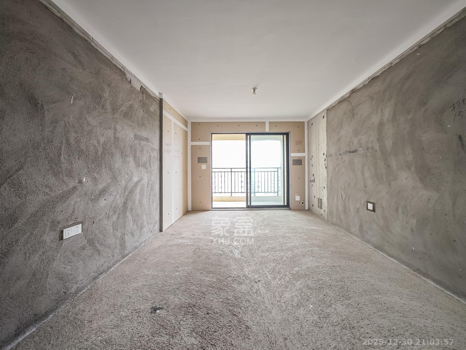 恒基旭辉湖山赋  3室2厅2卫    88.0万