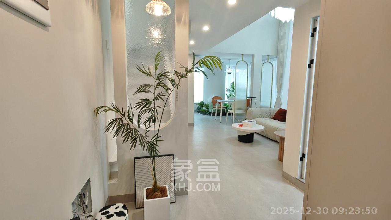 京武浪琴山三期（京武中心）  2室2厅1卫    4700.0元/月