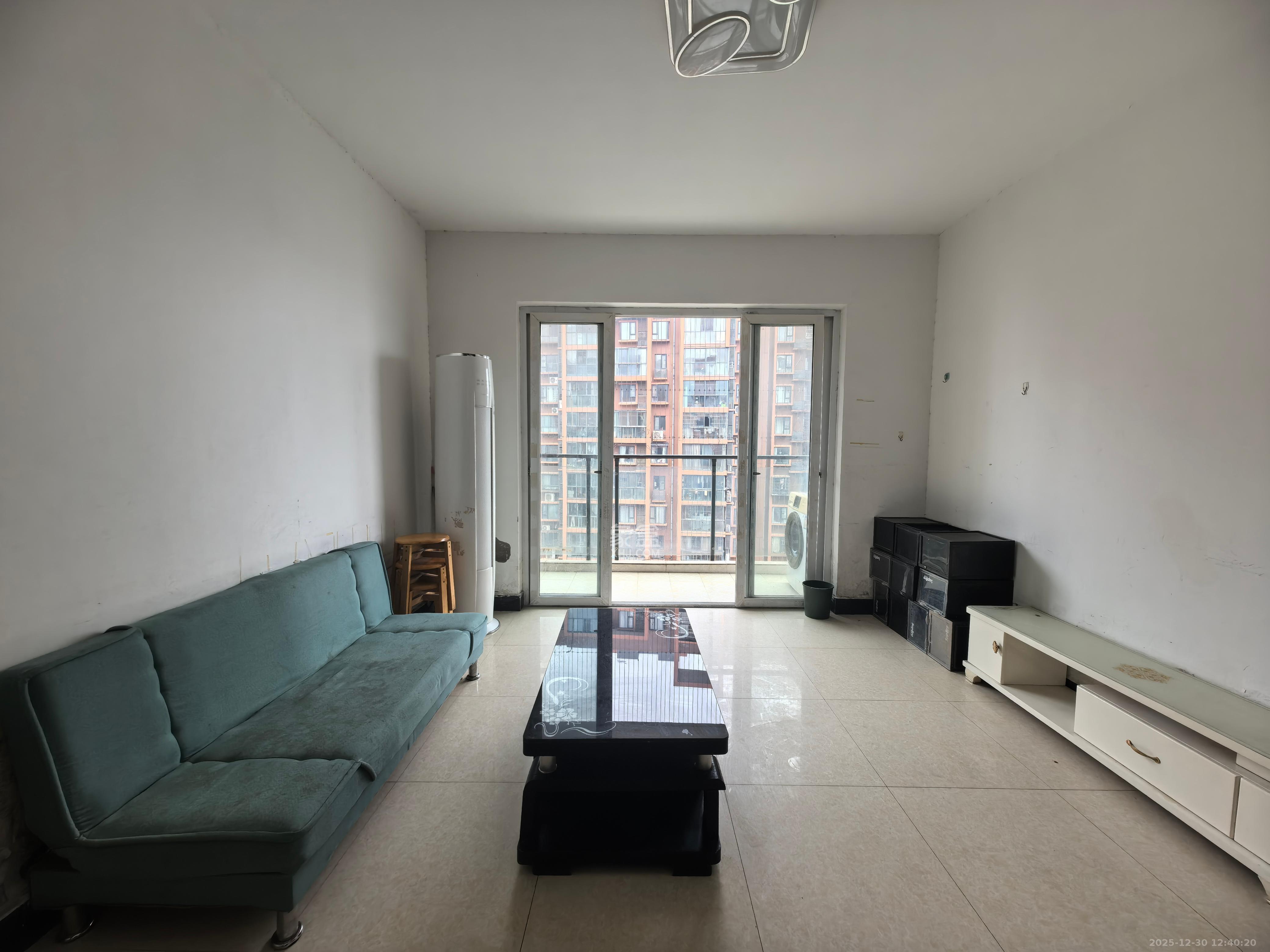 联美品格  3室2厅1卫    1900.0元/月