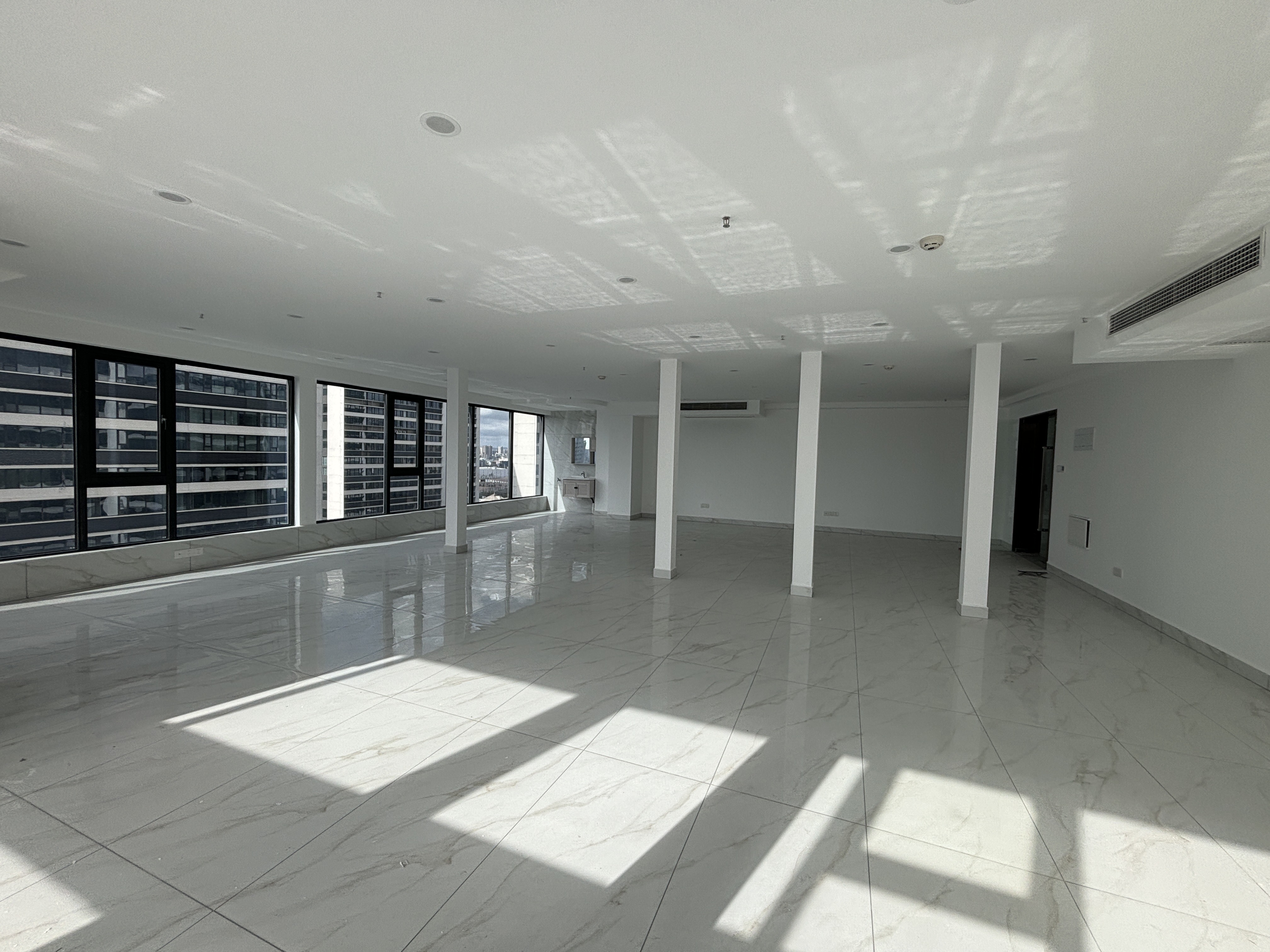 绿地领海广场   167.0㎡      8000.0元/月室内图