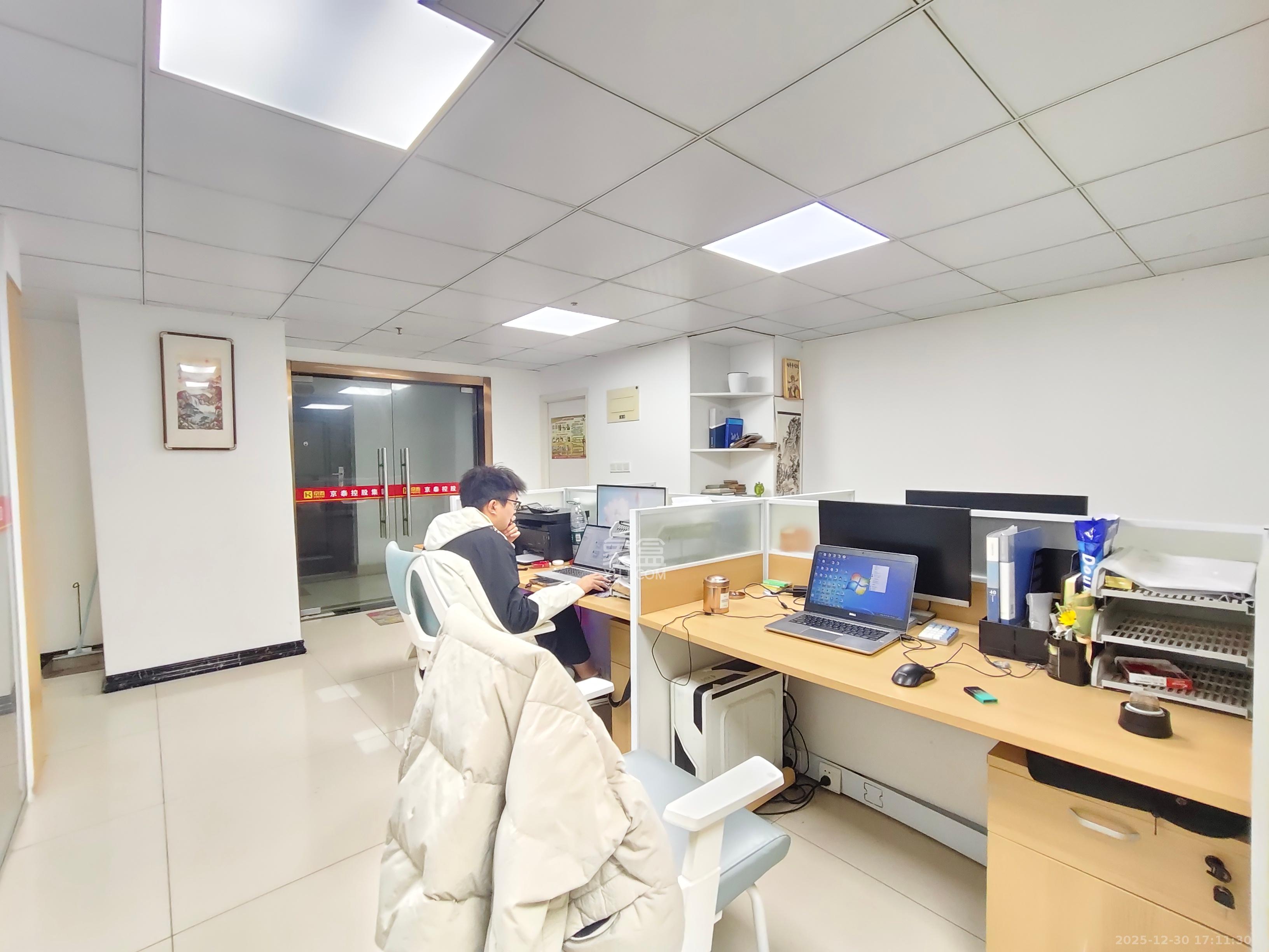 长城雅苑   44.84㎡      1600.0元/月