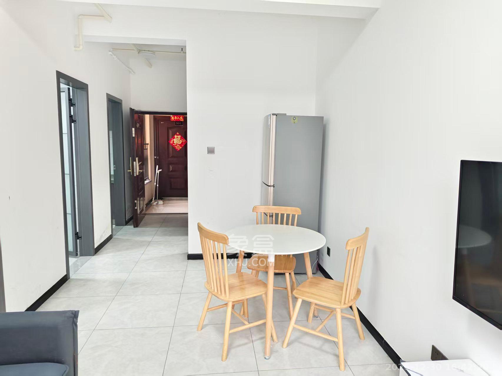 蓝光雍锦半岛   64.32㎡      1350.0元/月室内图