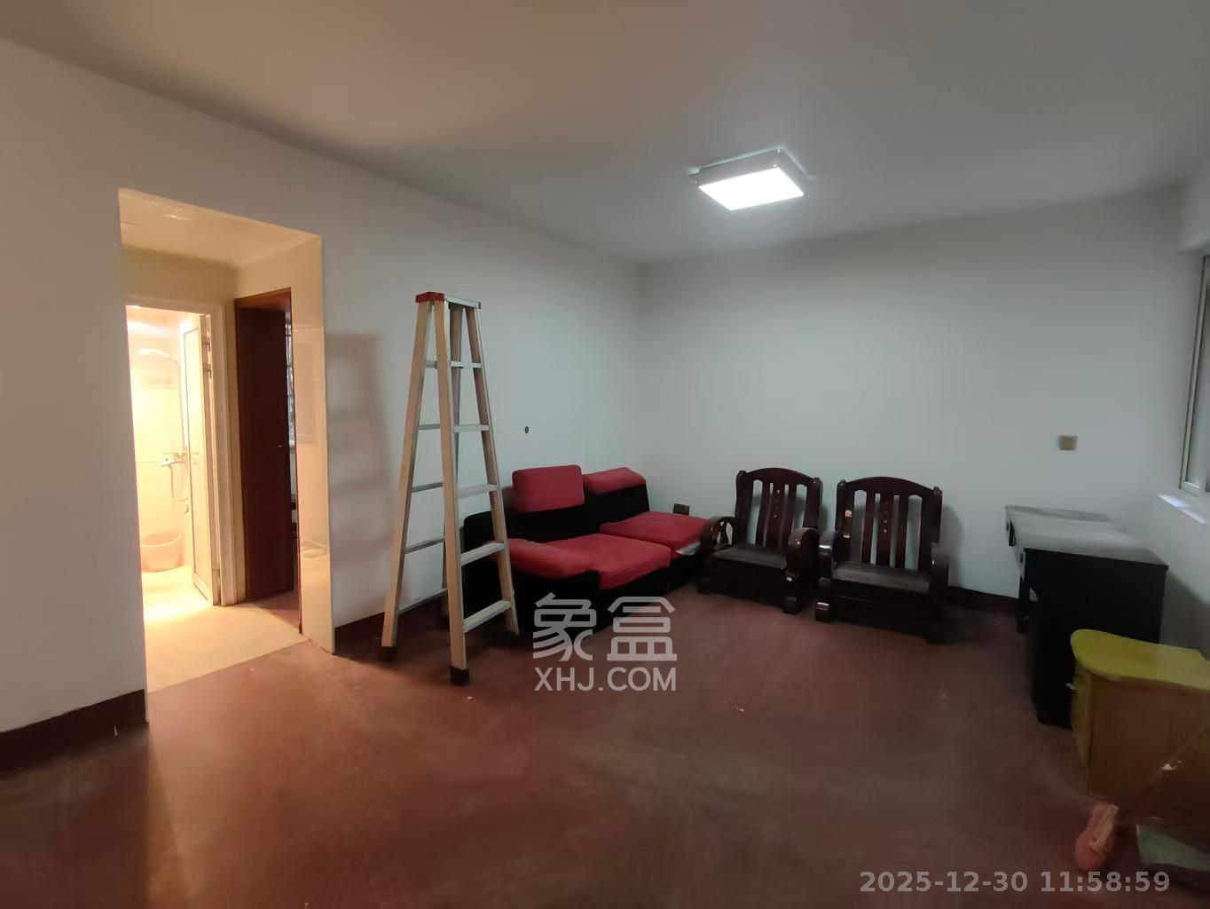 桔洲新苑（桔洲印象）  3室2厅1卫    2000.0元/月