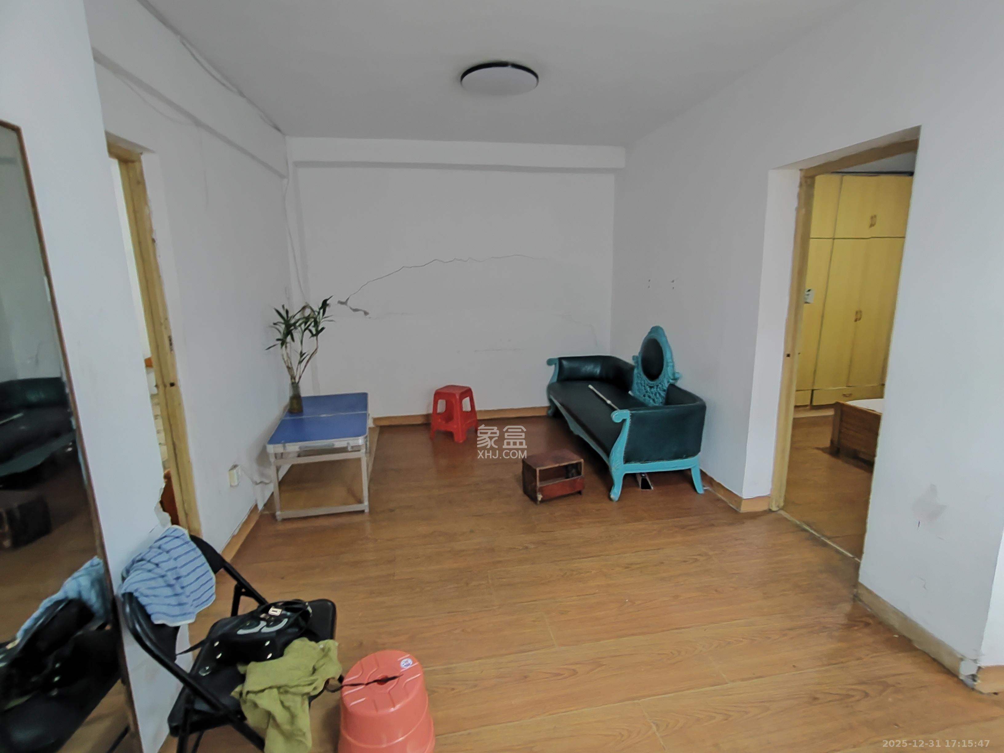 肇家（嘉）坪散盘  2室1厅1卫    1600.0元/月