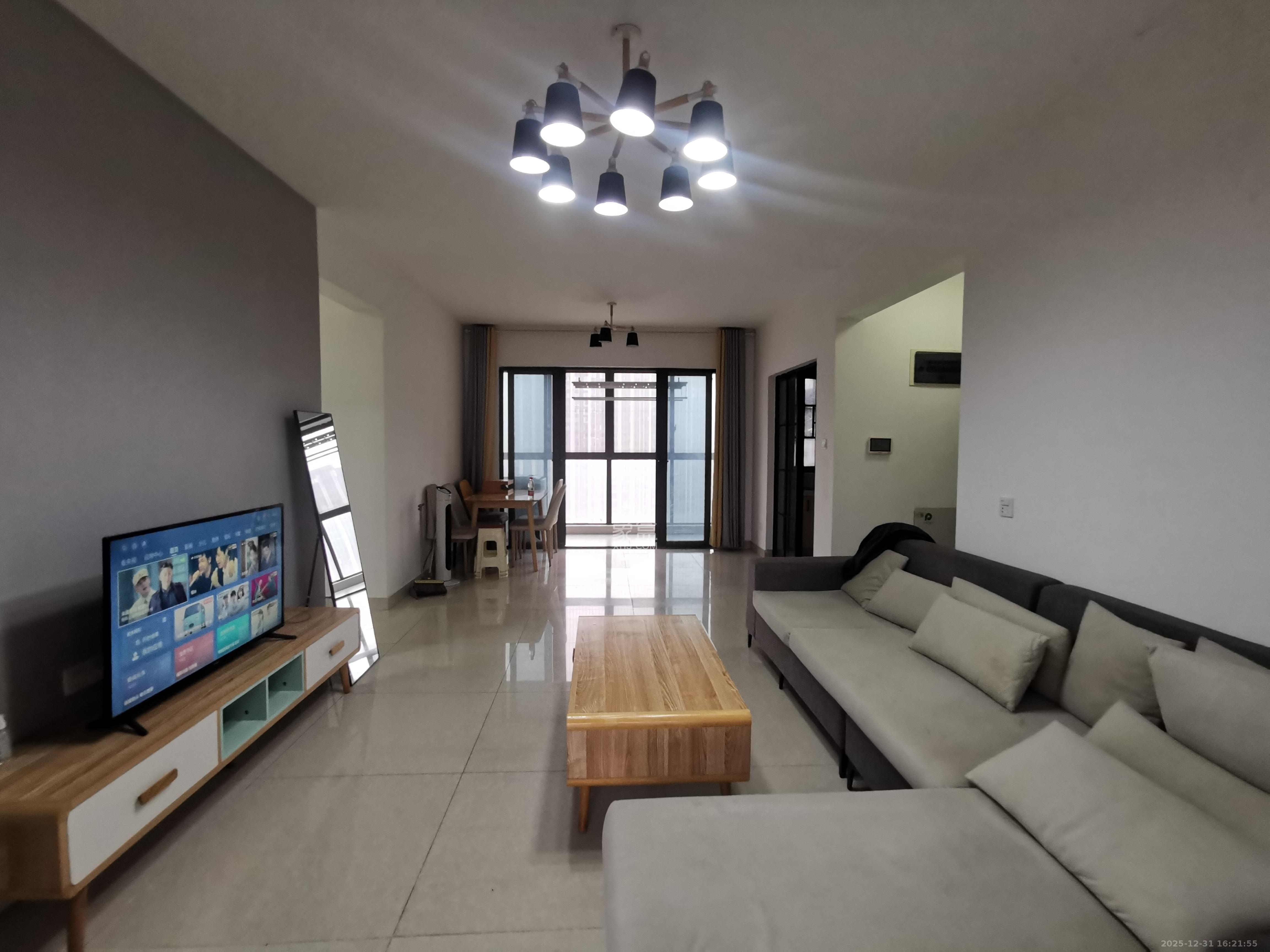 保利大都汇一期、二期